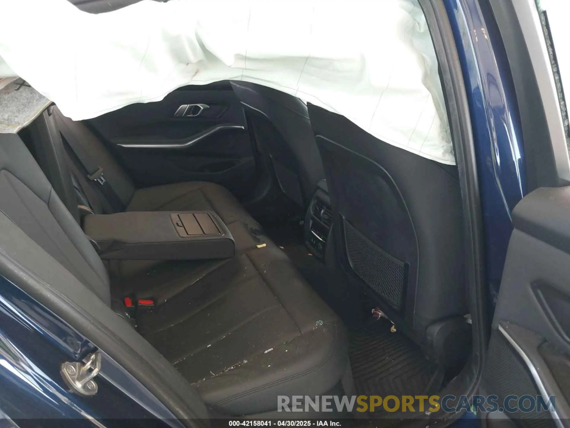 8 fotografías del automóvil dañado WBA5R1C51KAJ99658 BMW 330I 2019