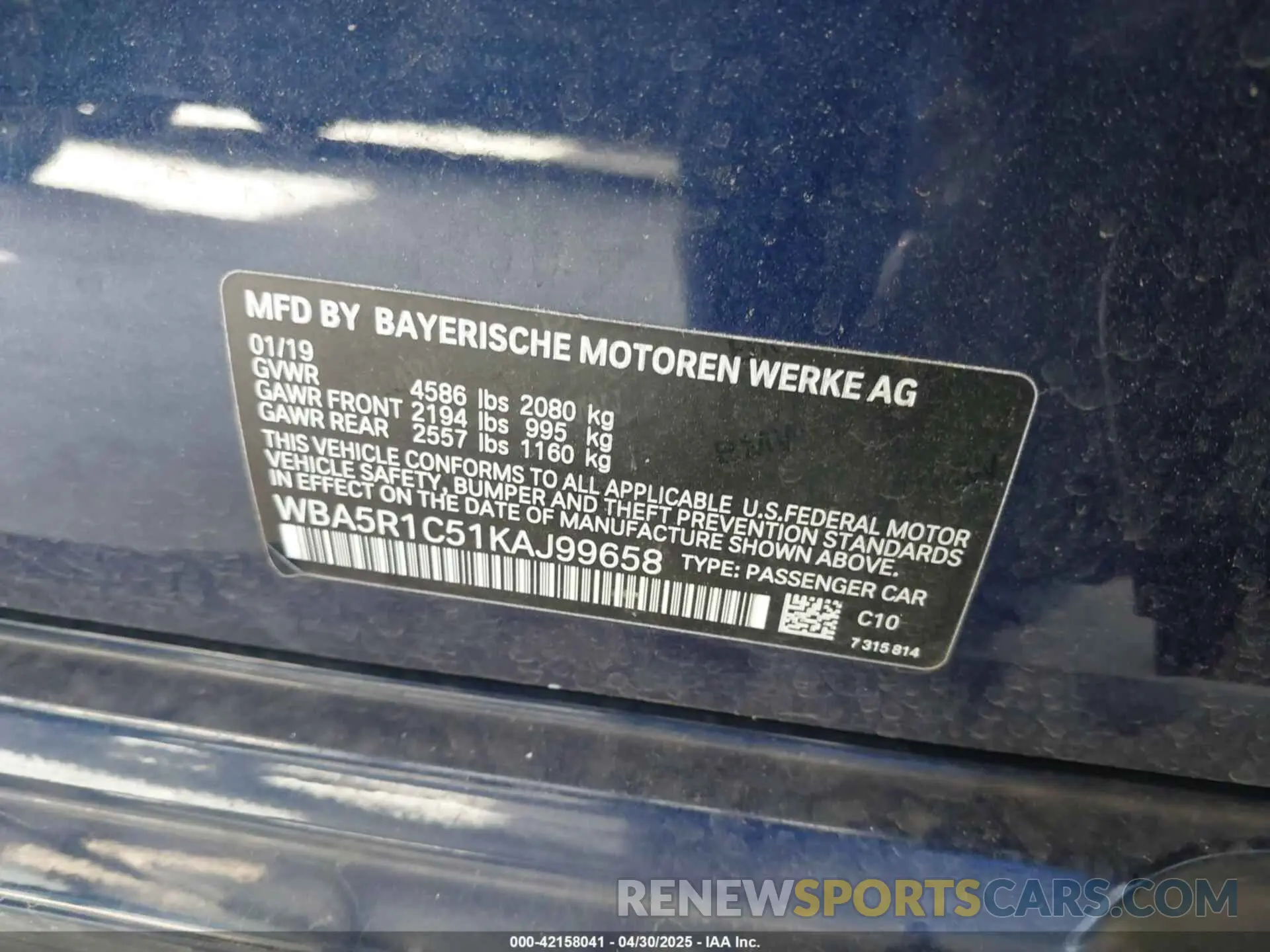 9 fotografías del automóvil dañado WBA5R1C51KAJ99658 BMW 330I 2019