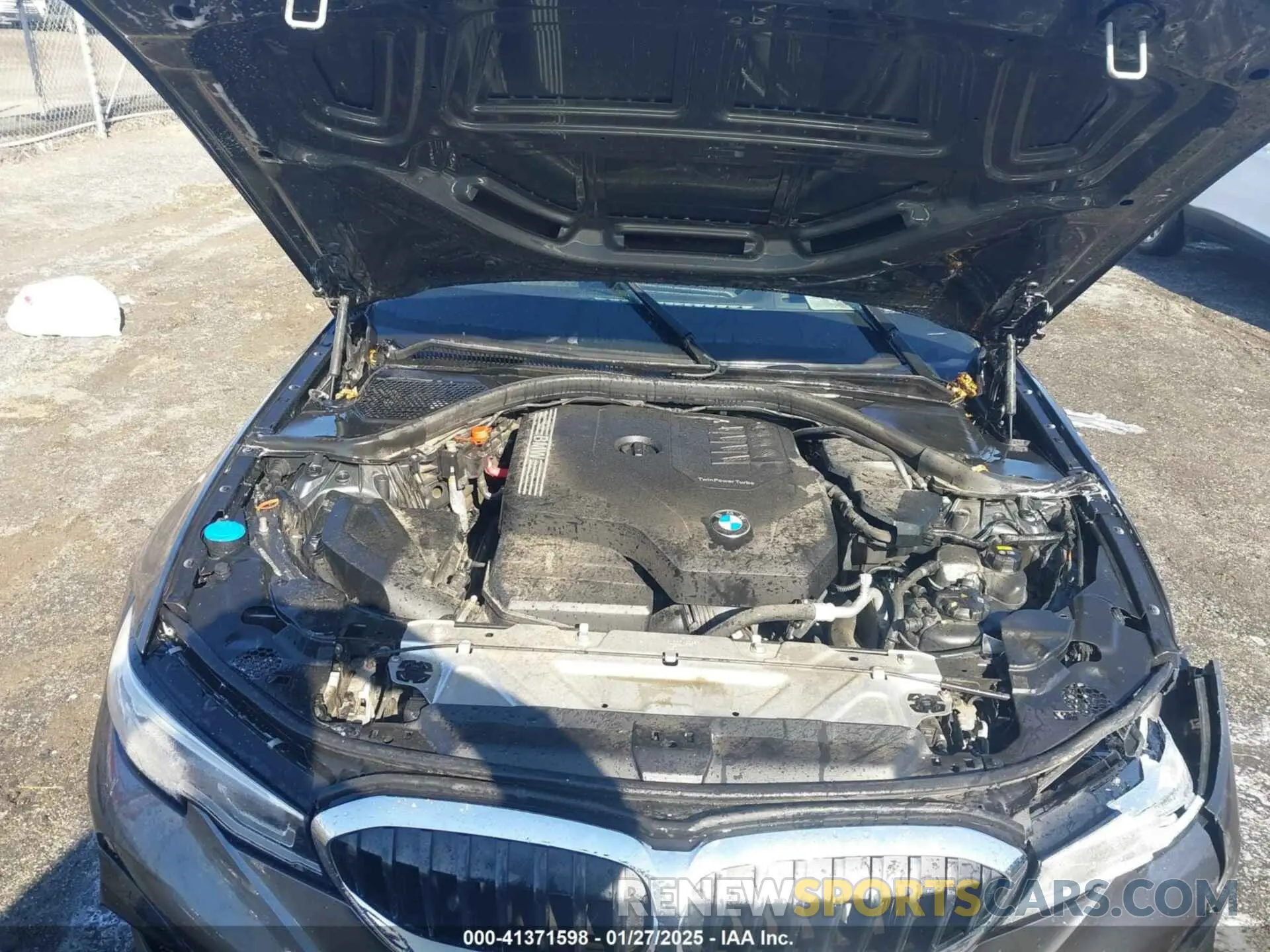 10 fotografías del automóvil dañado WBA5R1C51KAK07628 BMW 330I 2019