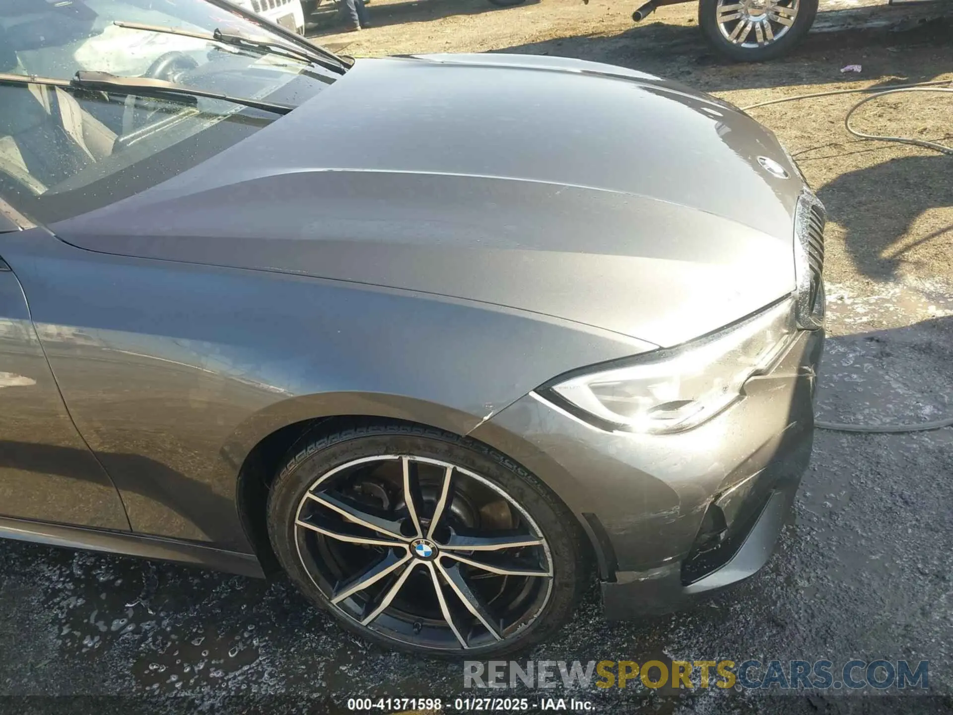 19 fotografías del automóvil dañado WBA5R1C51KAK07628 BMW 330I 2019