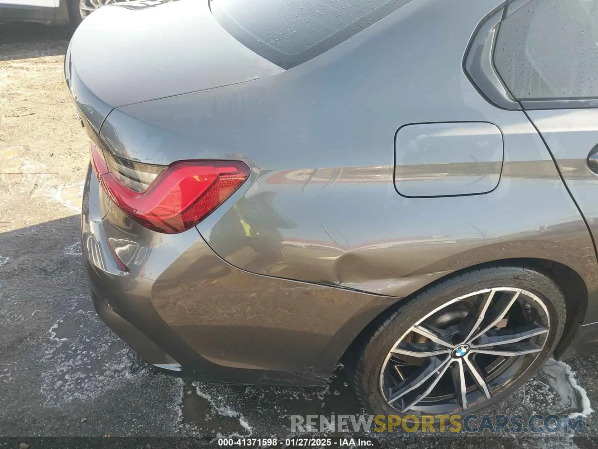 20 fotografías del automóvil dañado WBA5R1C51KAK07628 BMW 330I 2019