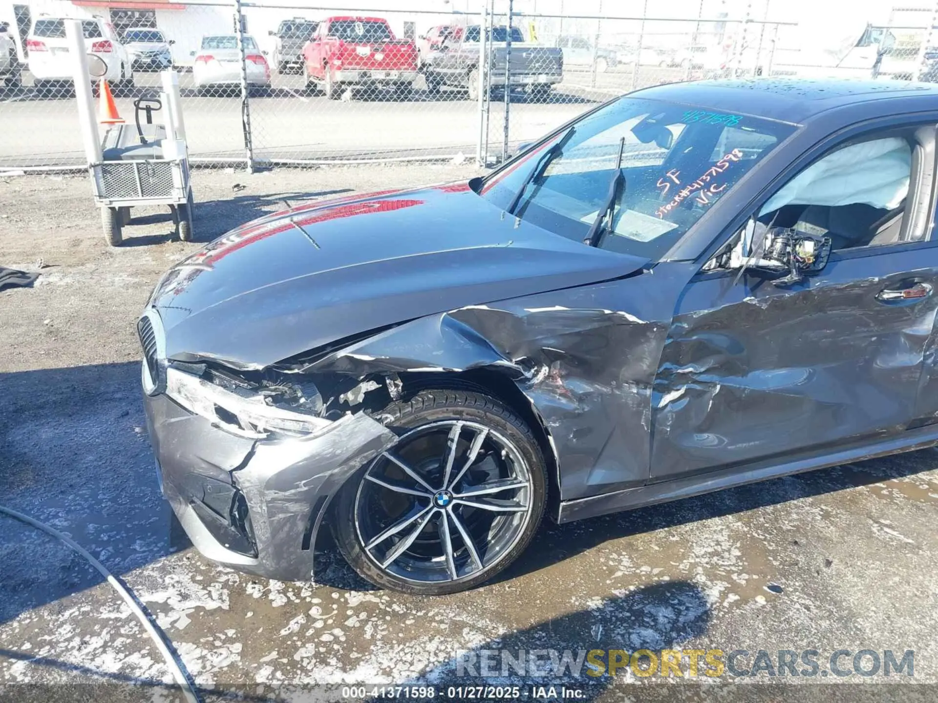 6 fotografías del automóvil dañado WBA5R1C51KAK07628 BMW 330I 2019