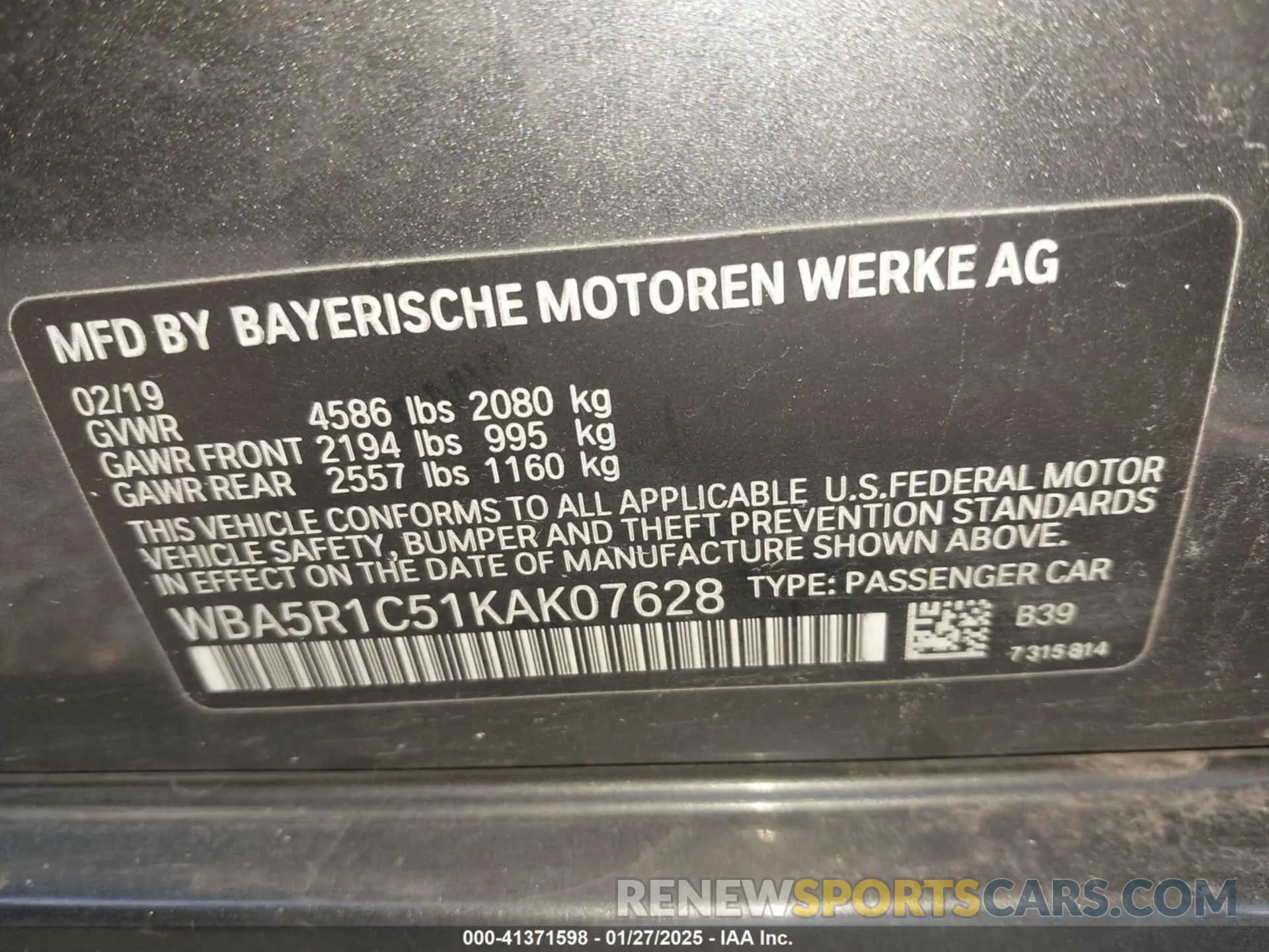 9 fotografías del automóvil dañado WBA5R1C51KAK07628 BMW 330I 2019