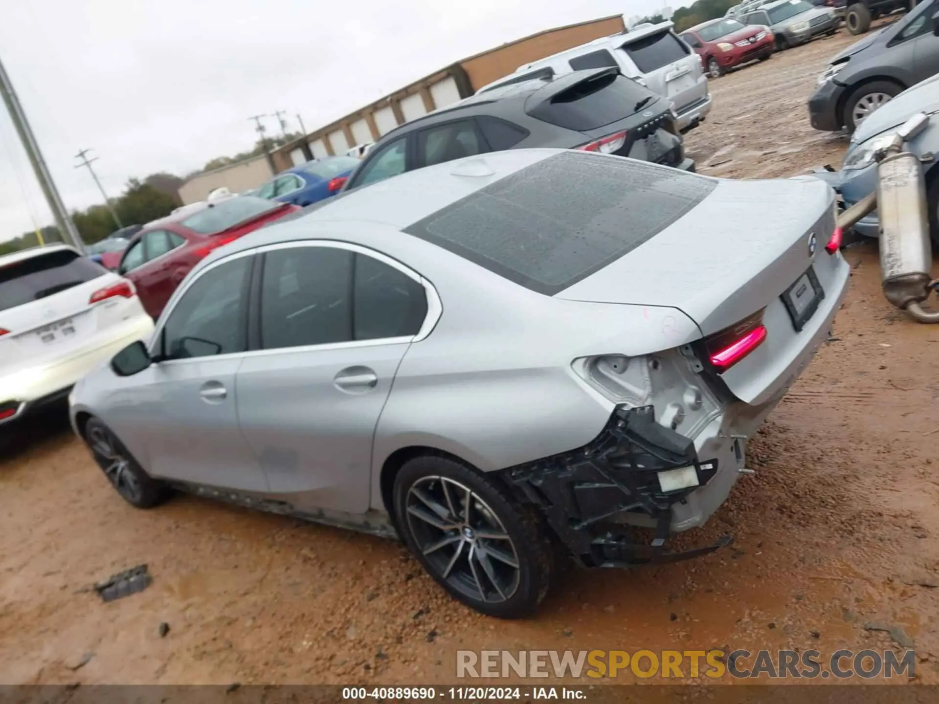15 fotografías del automóvil dañado WBA5R1C53KAE82081 BMW 330I 2019