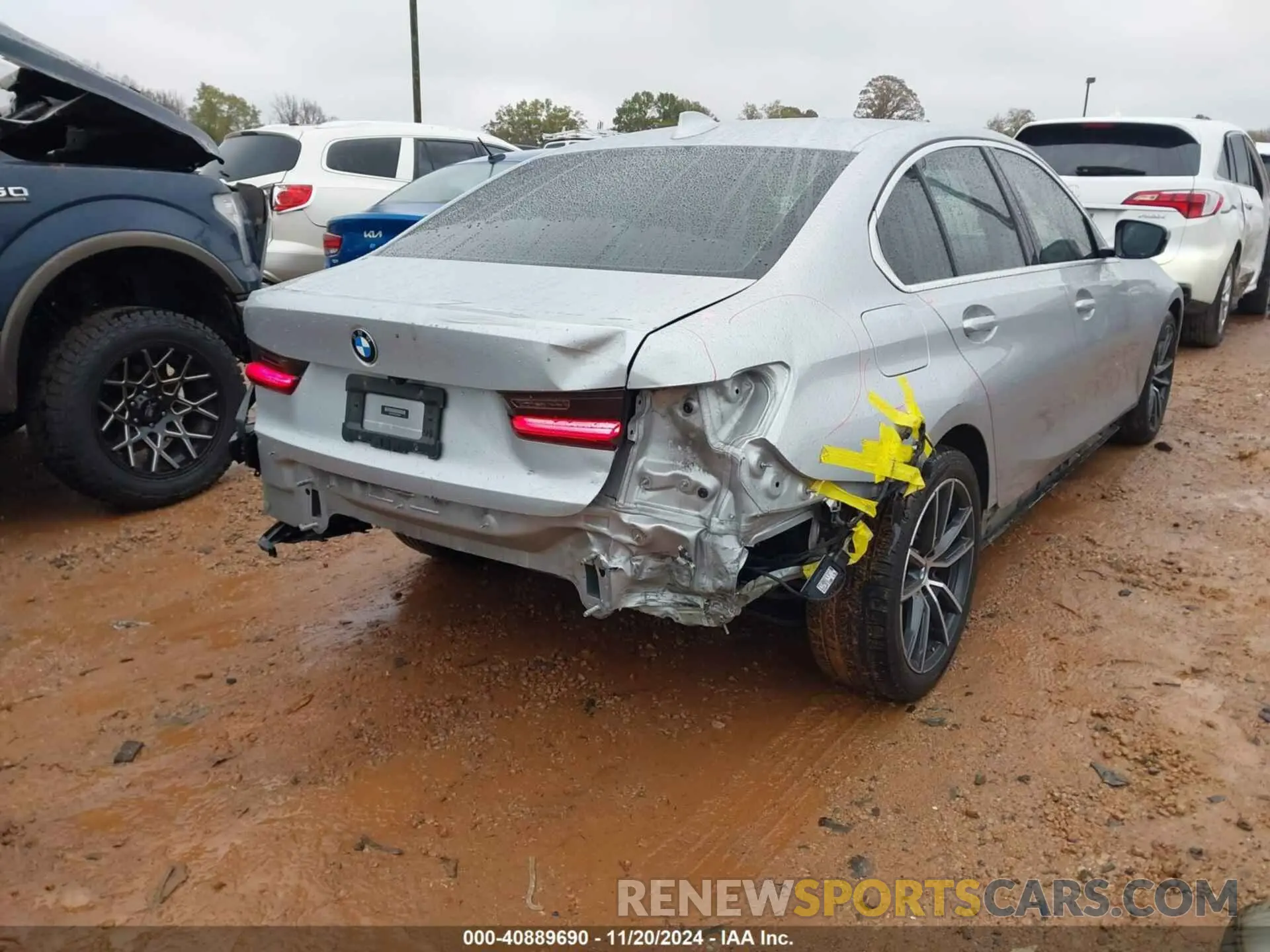 4 fotografías del automóvil dañado WBA5R1C53KAE82081 BMW 330I 2019