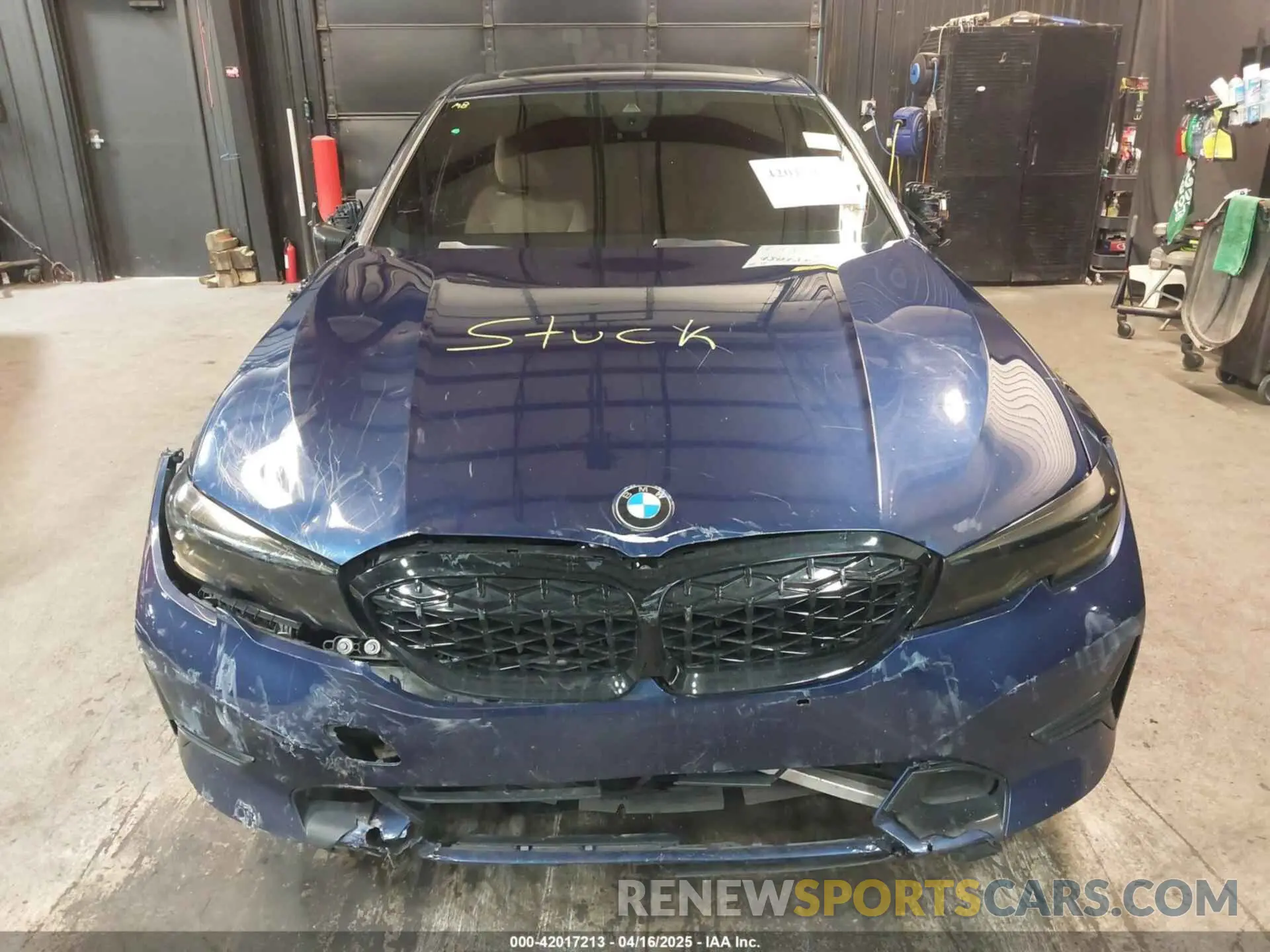 13 fotografías del automóvil dañado WBA5R1C53KAK06271 BMW 330I 2019