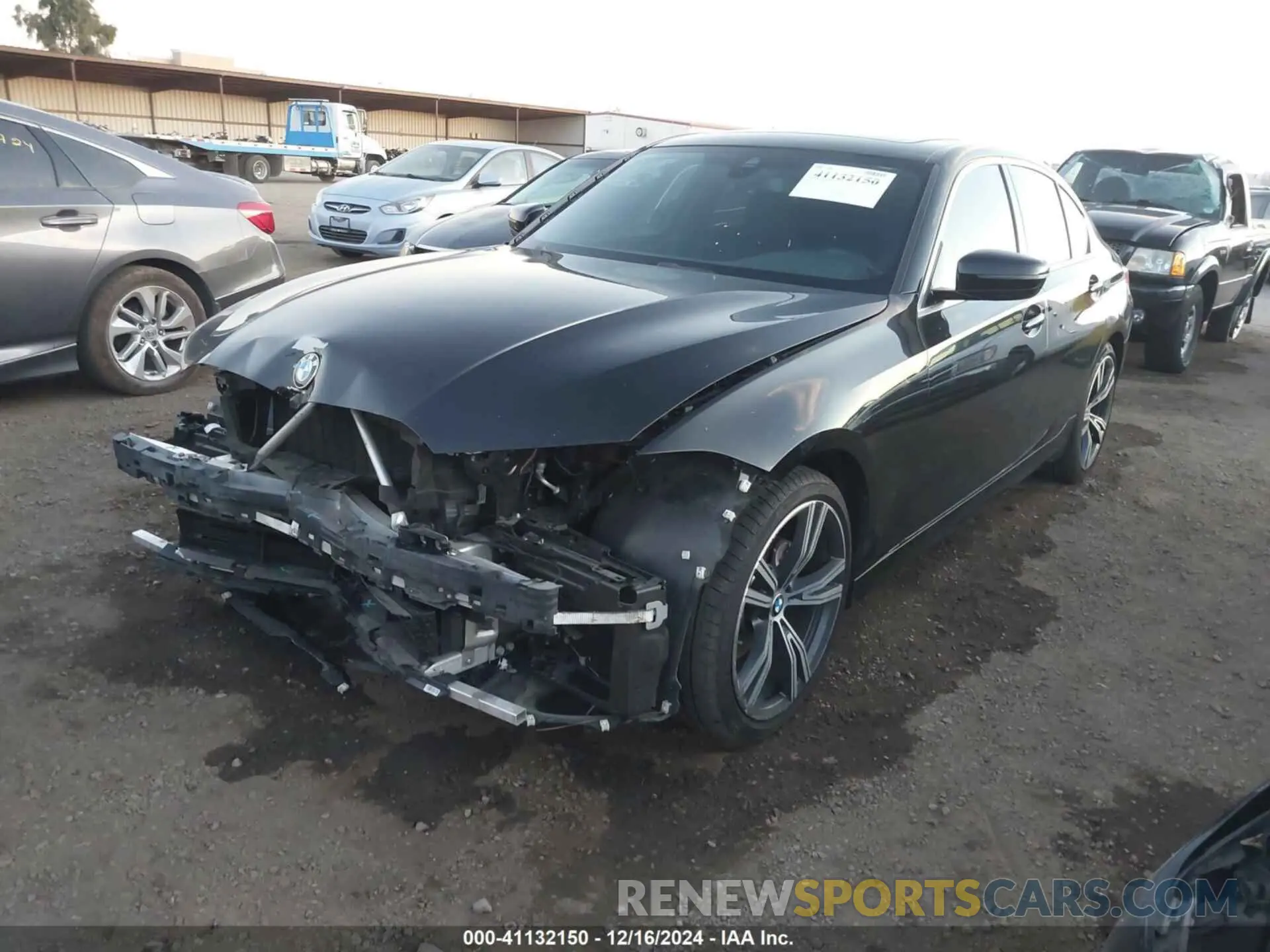 2 fotografías del automóvil dañado WBA5R1C53KAK09705 BMW 330I 2019