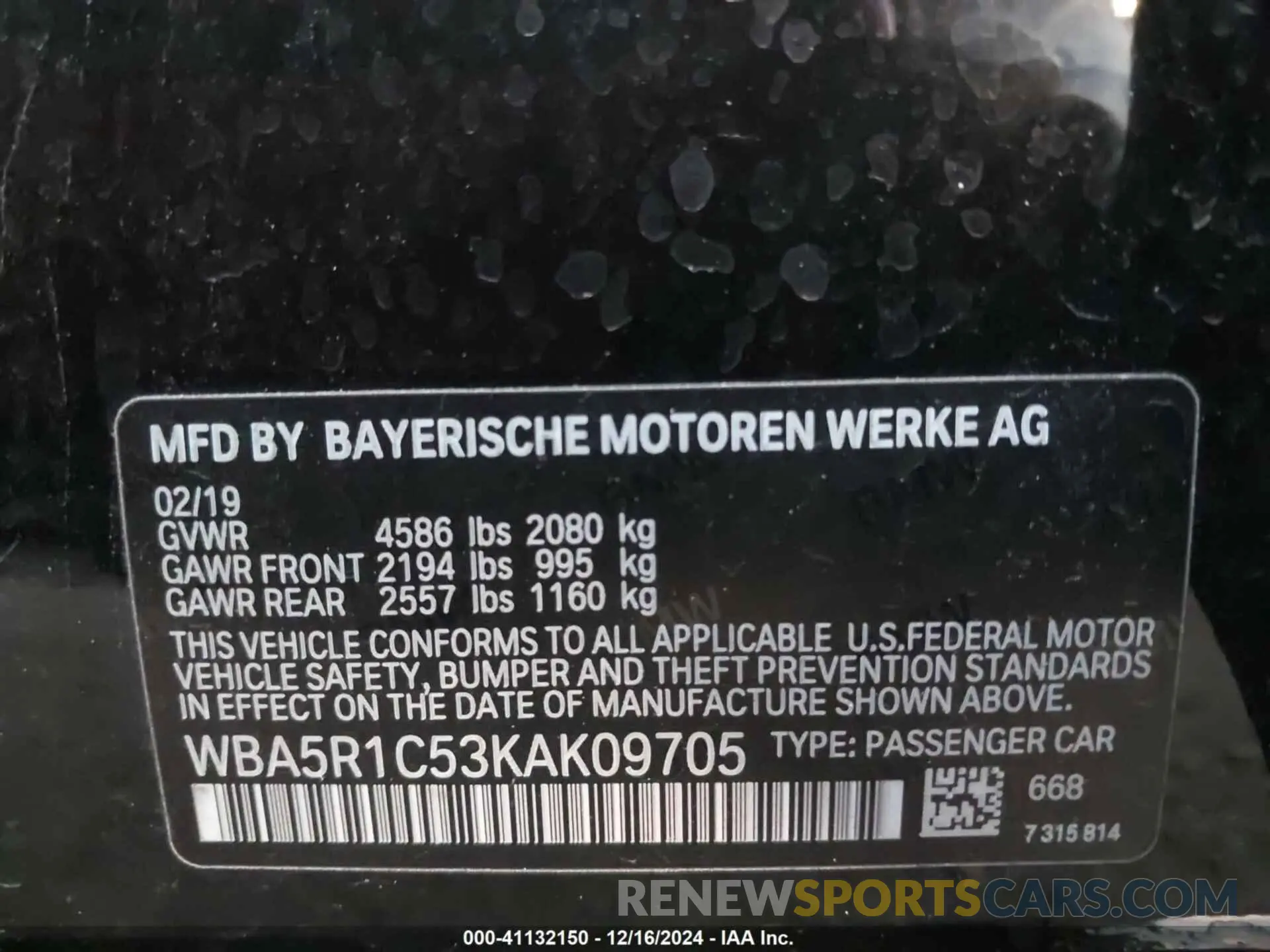 9 fotografías del automóvil dañado WBA5R1C53KAK09705 BMW 330I 2019