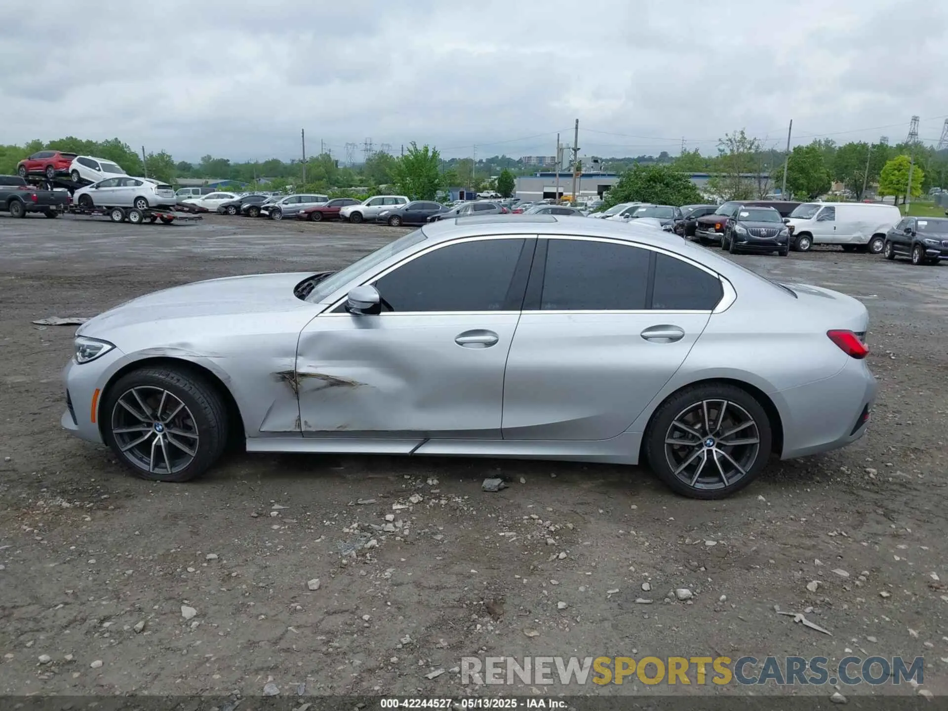 14 fotografías del automóvil dañado WBA5R1C54KAK10233 BMW 330I 2019