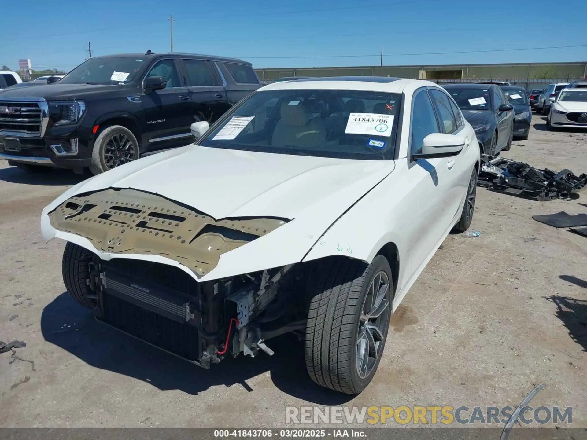 2 fotografías del automóvil dañado WBA5R1C58KAK07061 BMW 330I 2019