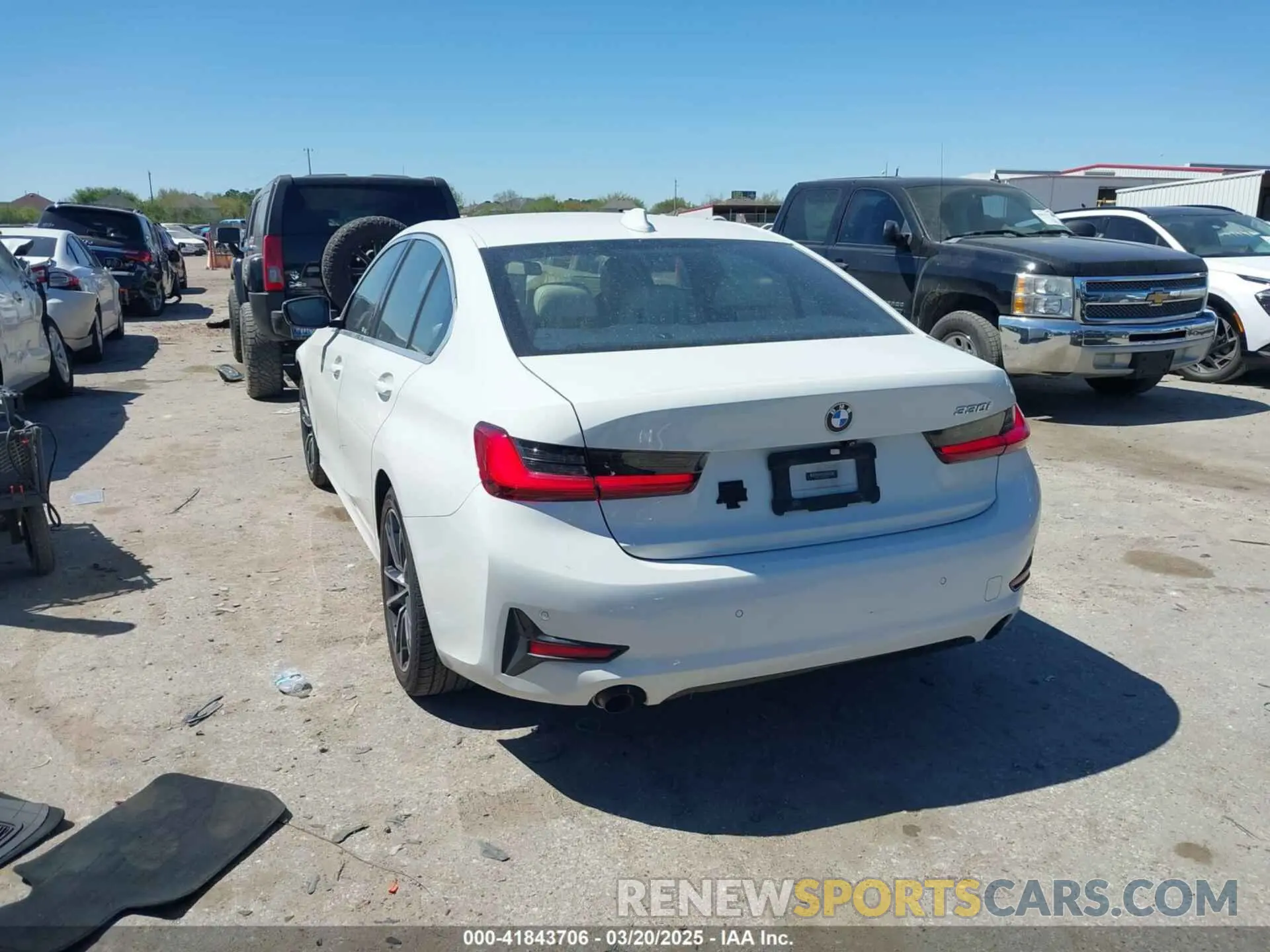 3 fotografías del automóvil dañado WBA5R1C58KAK07061 BMW 330I 2019