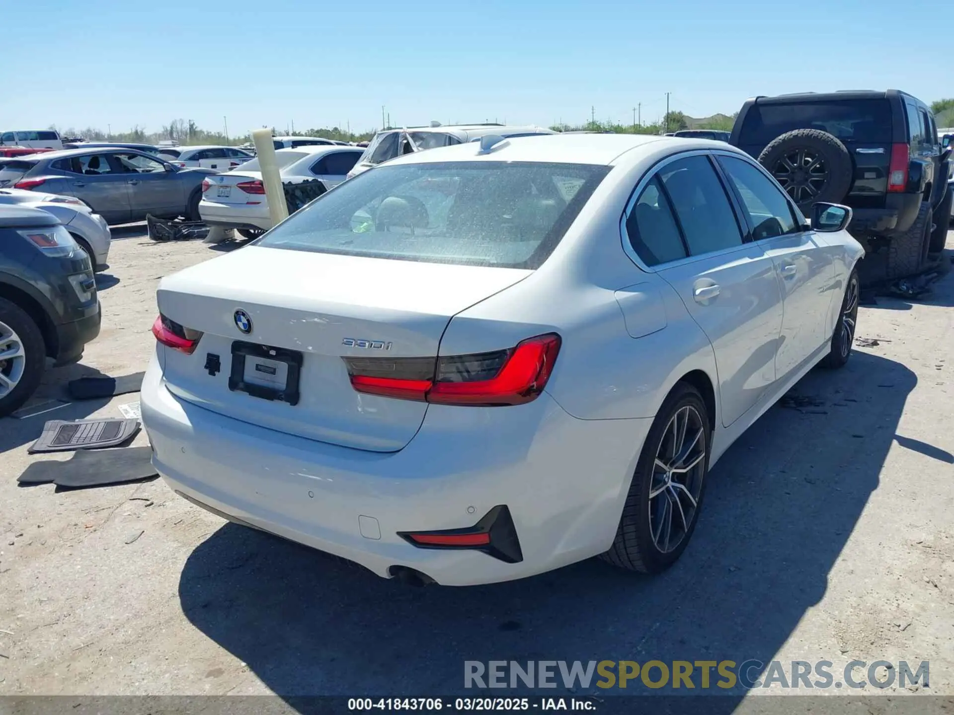 4 fotografías del automóvil dañado WBA5R1C58KAK07061 BMW 330I 2019