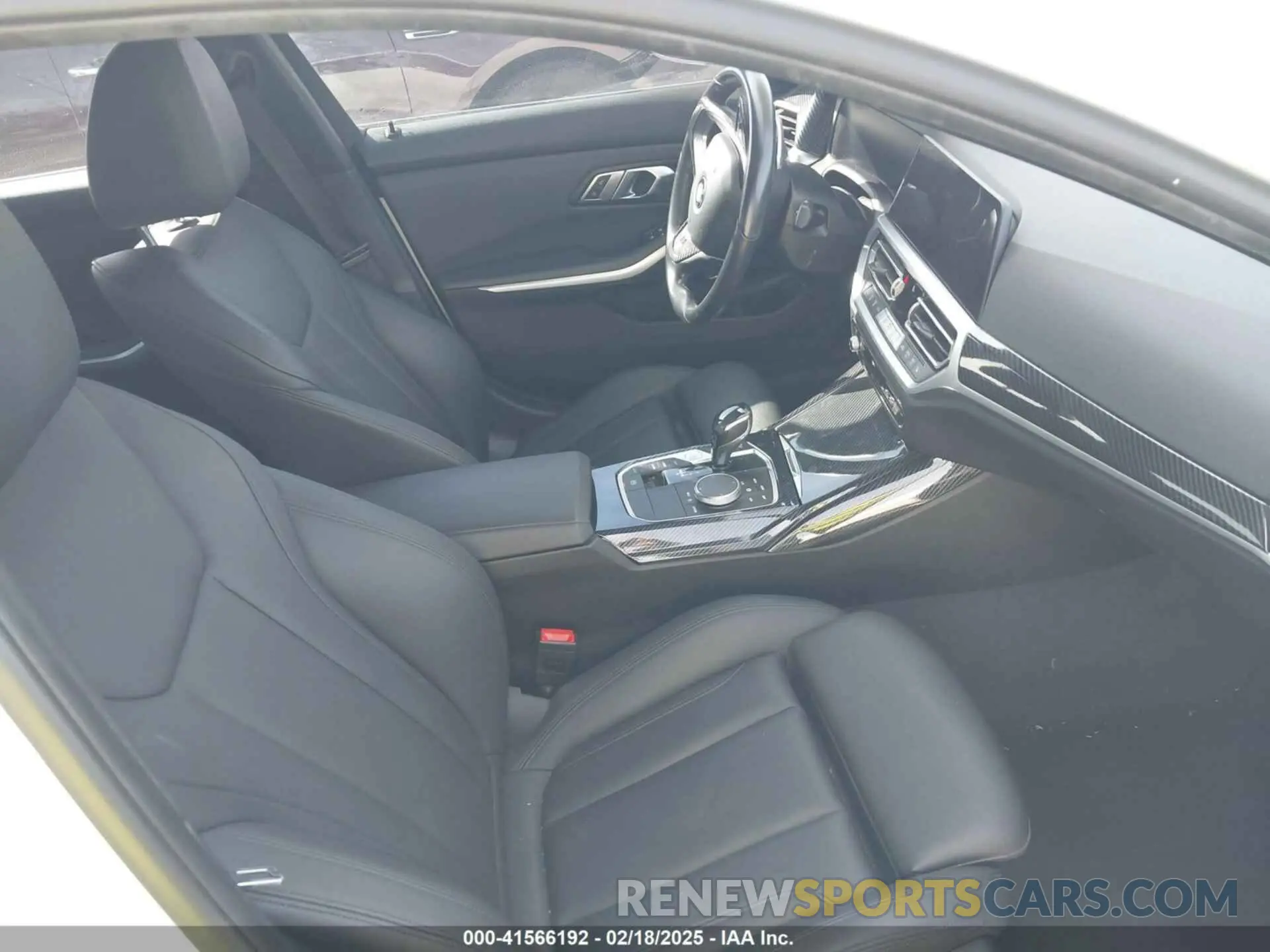 5 fotografías del automóvil dañado WBA5R1C59KAJ99746 BMW 330I 2019