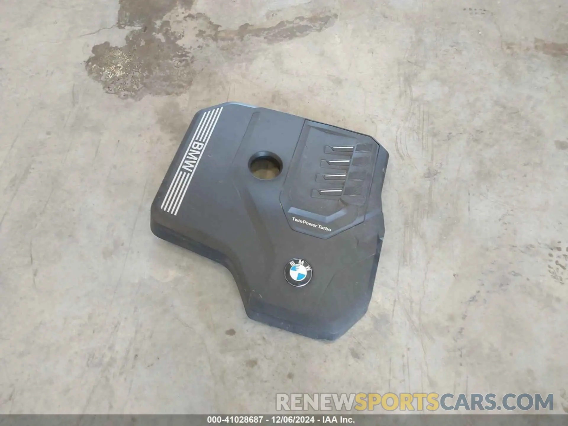 12 fotografías del automóvil dañado WBA5R1C59KAK08803 BMW 330I 2019