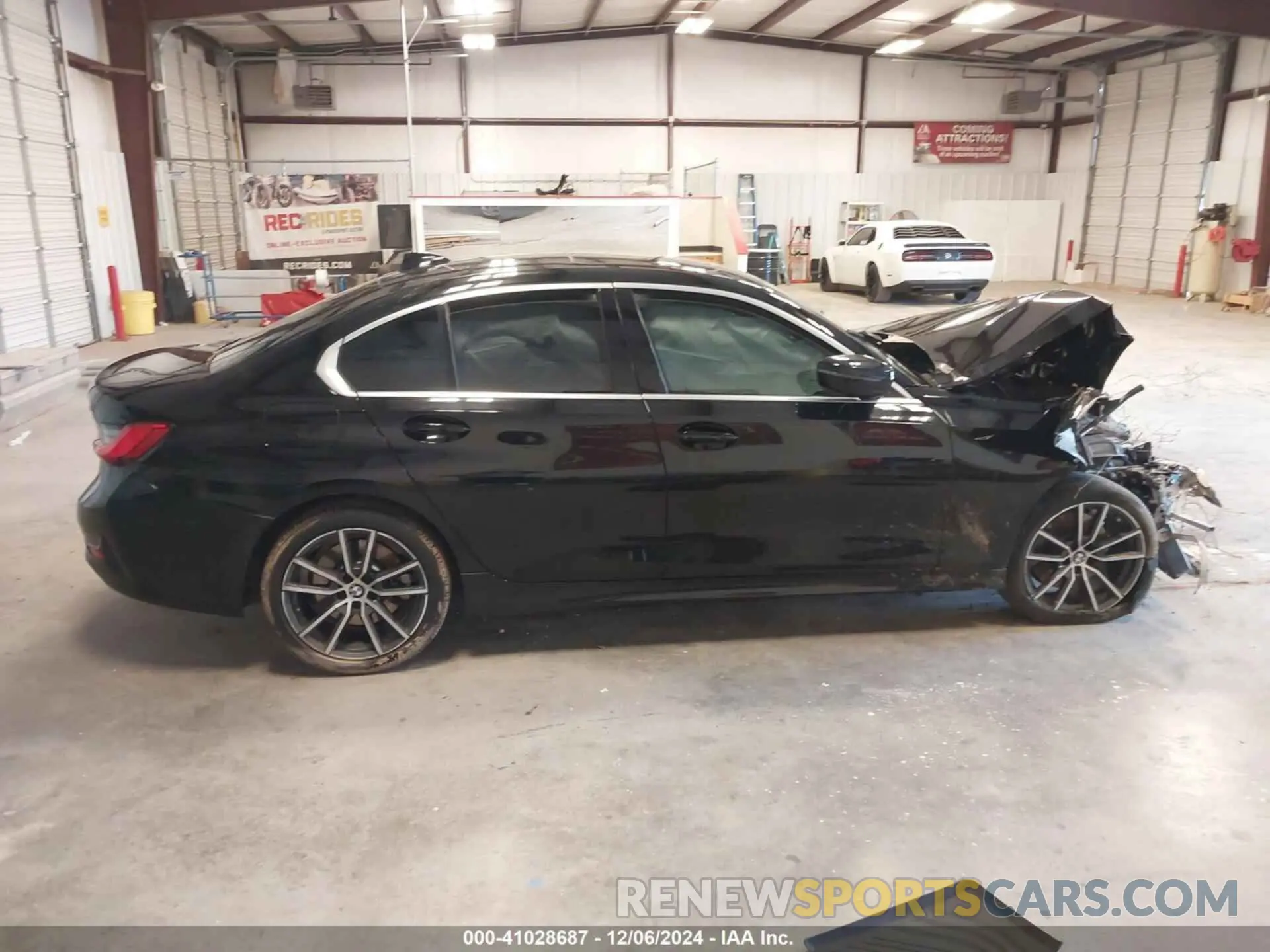 14 fotografías del automóvil dañado WBA5R1C59KAK08803 BMW 330I 2019