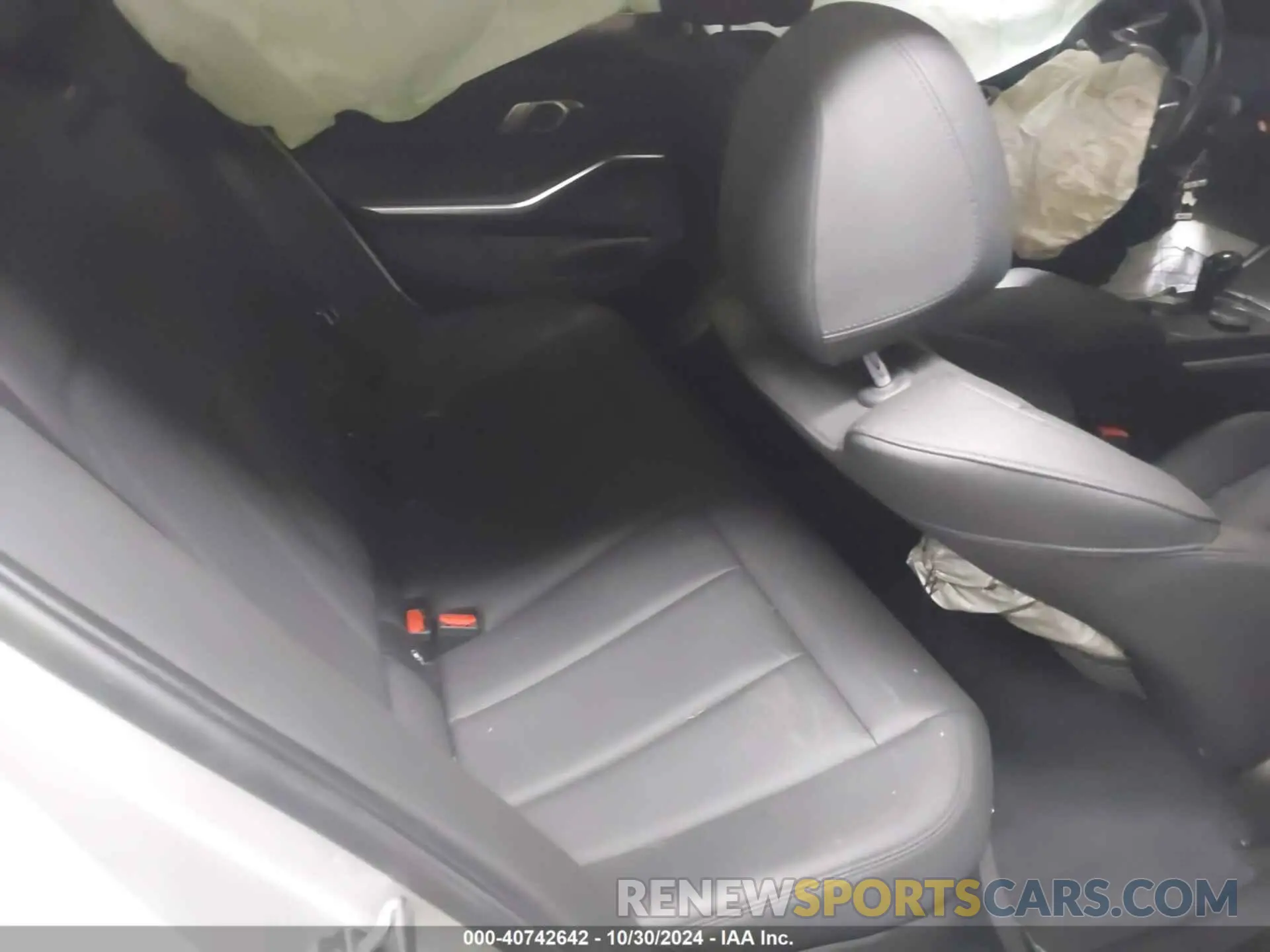 8 fotografías del automóvil dañado WBA5R1C59KAK09028 BMW 330I 2019