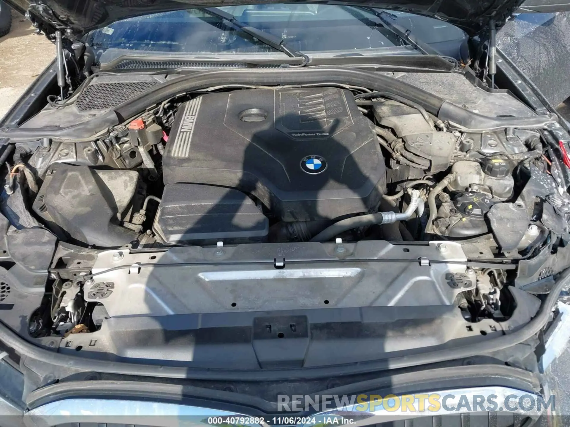 10 fotografías del automóvil dañado WBA5R7C50KAJ83924 BMW 330I 2019