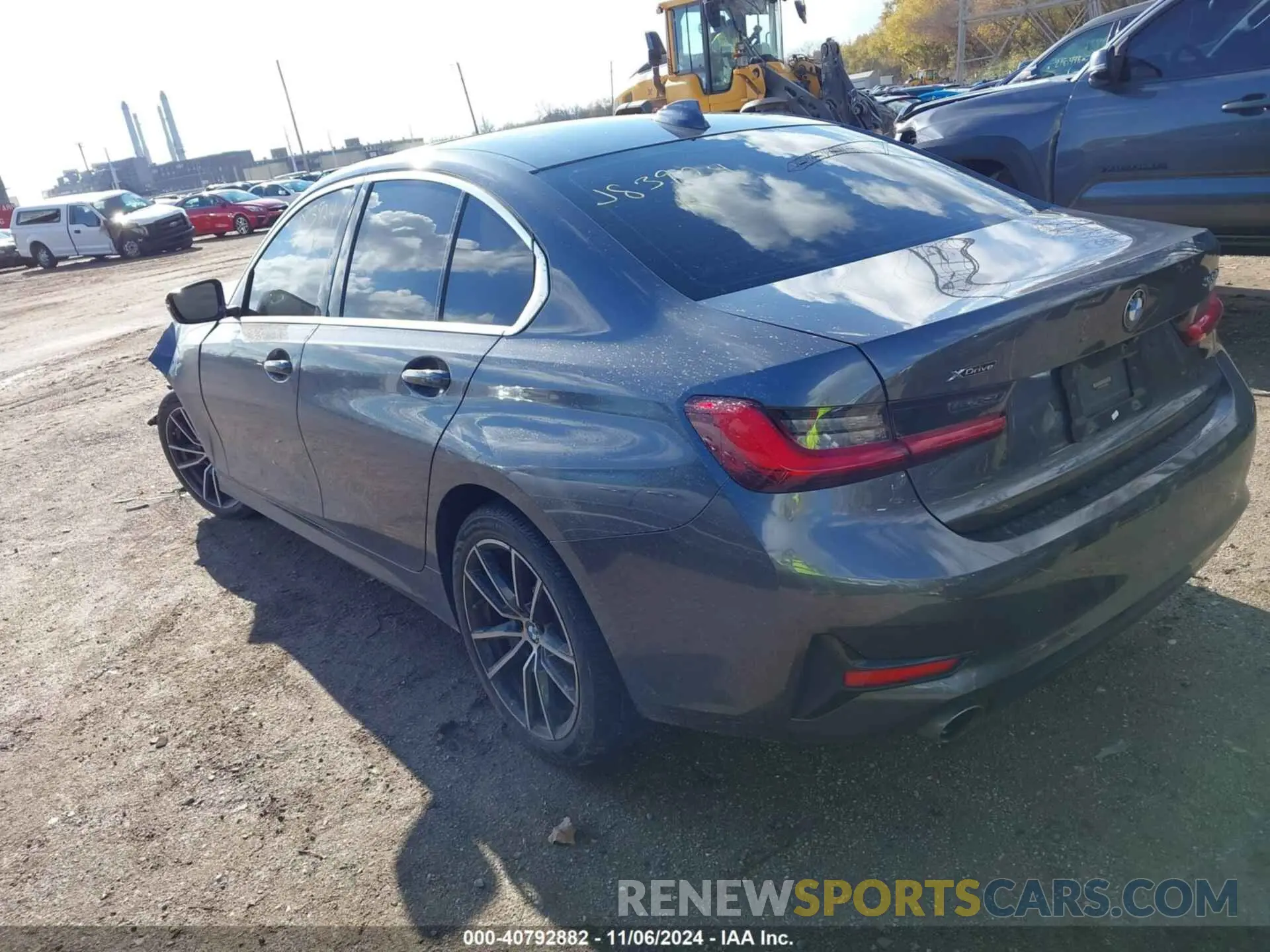 3 fotografías del automóvil dañado WBA5R7C50KAJ83924 BMW 330I 2019