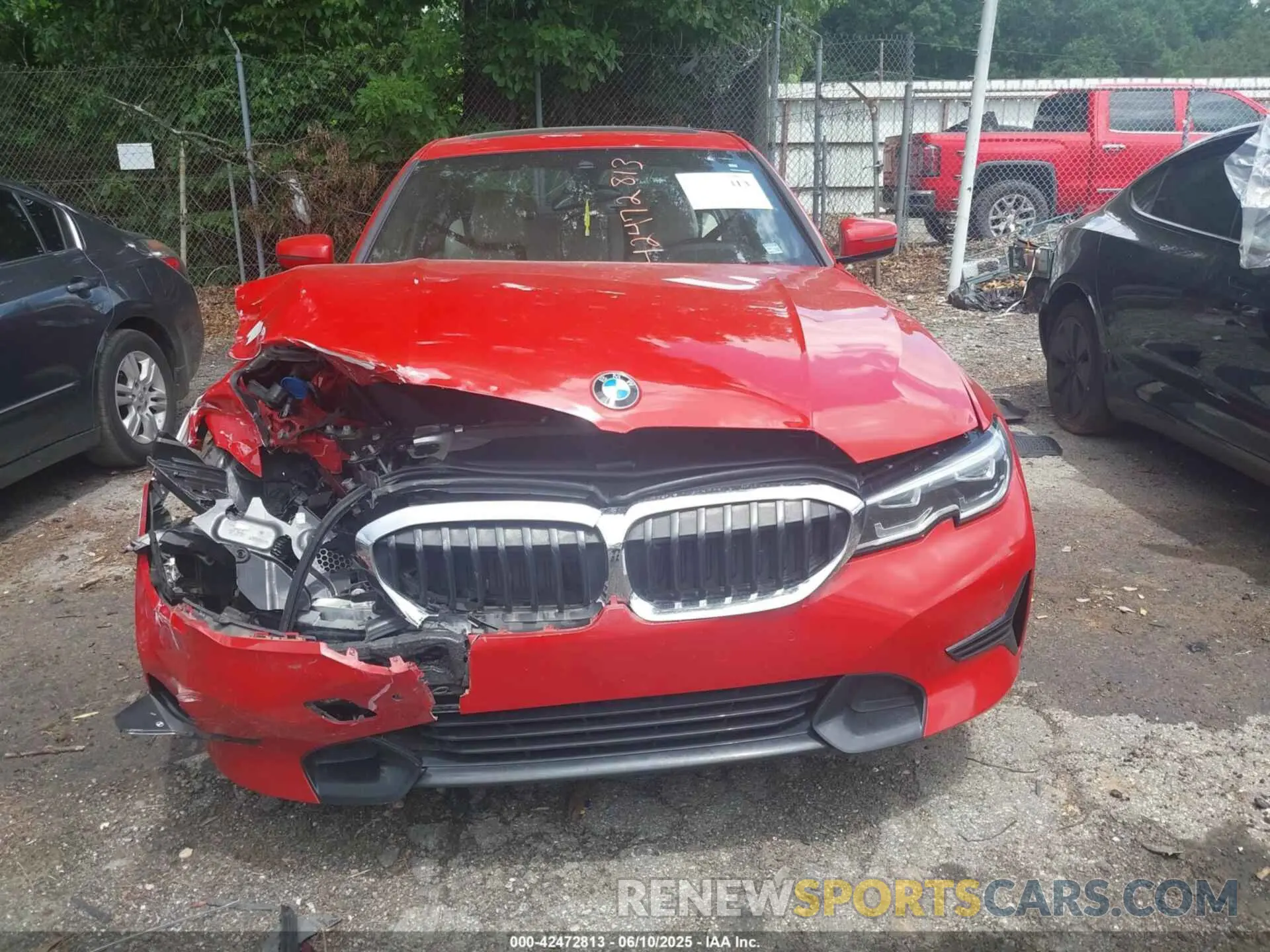 12 fotografías del automóvil dañado WBA5R7C50KAJ85253 BMW 330I 2019