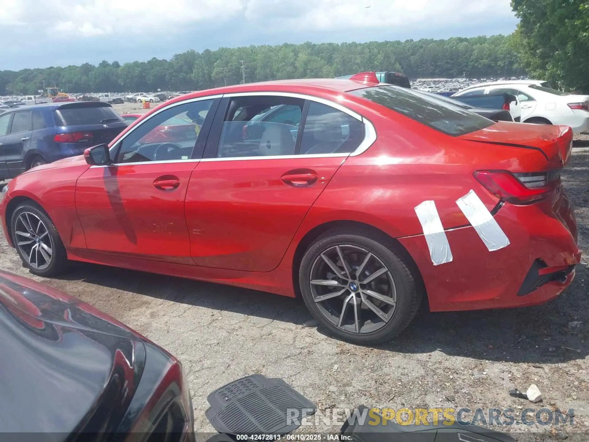 14 fotografías del automóvil dañado WBA5R7C50KAJ85253 BMW 330I 2019