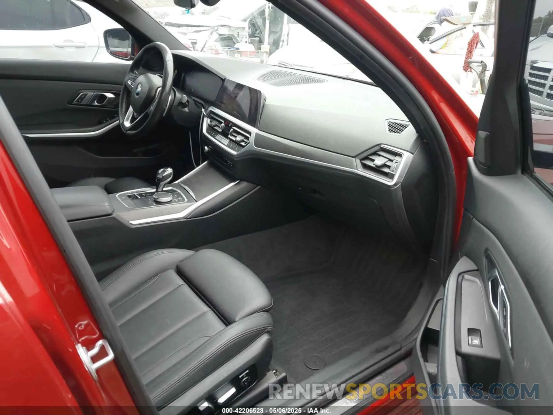 5 fotografías del automóvil dañado WBA5R7C50KFH28767 BMW 330I 2019