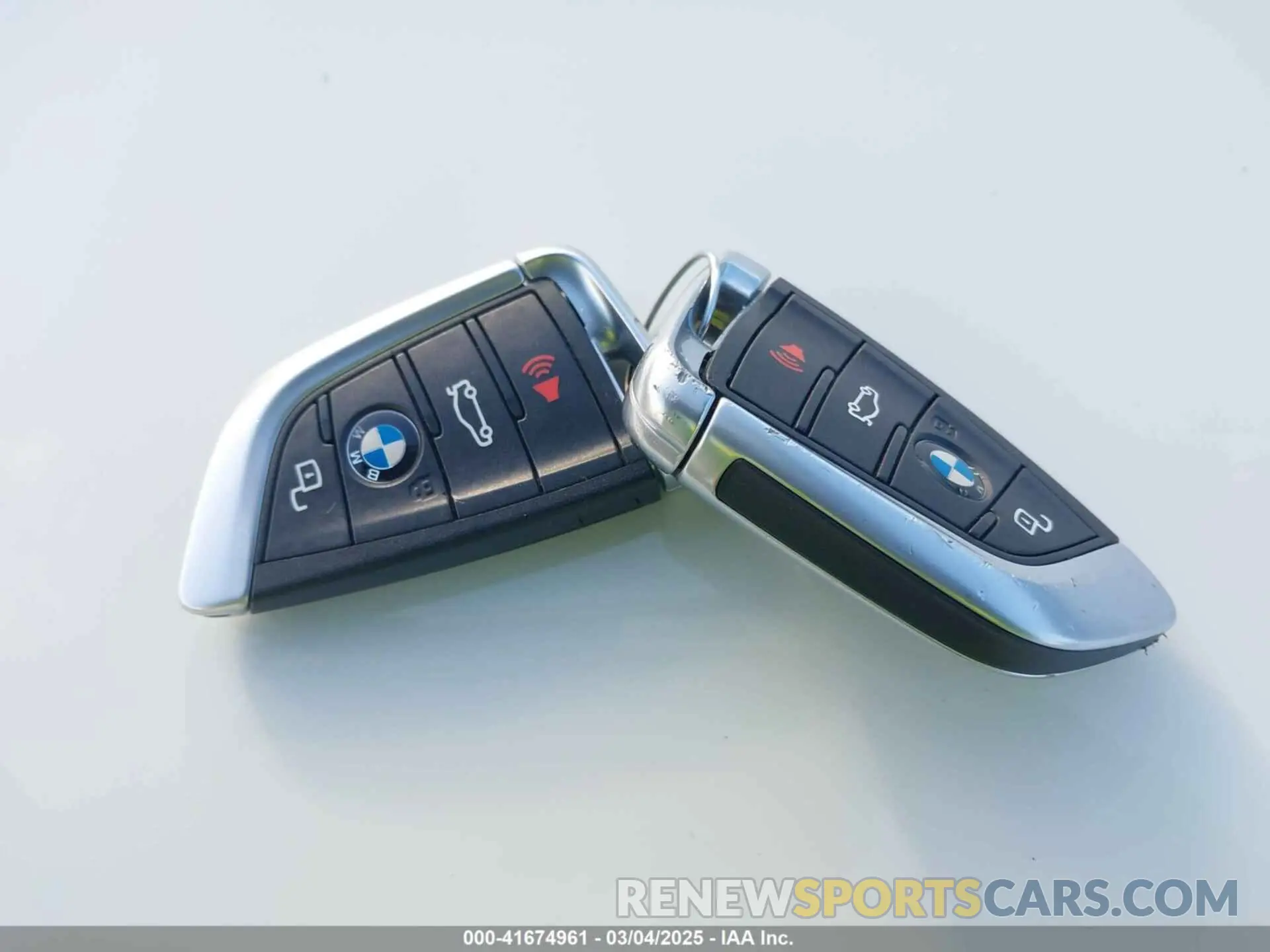 11 fotografías del automóvil dañado WBA5R7C51KFH13436 BMW 330I 2019