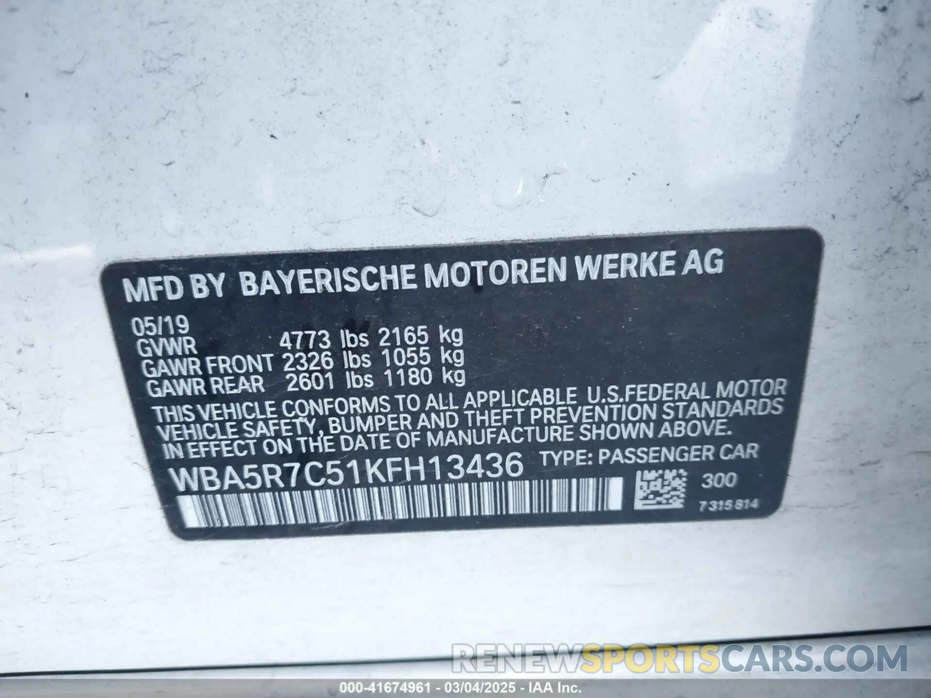 9 fotografías del automóvil dañado WBA5R7C51KFH13436 BMW 330I 2019