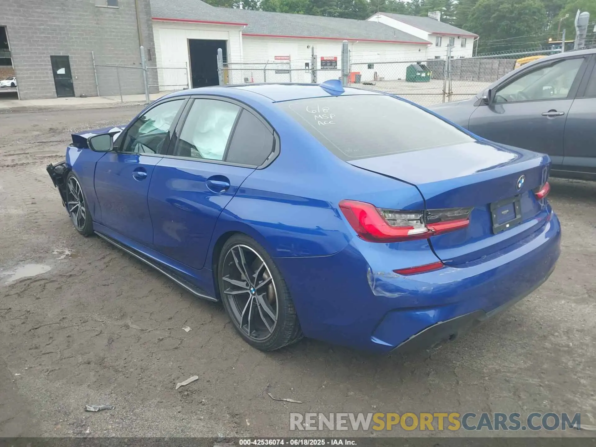 3 fotografías del automóvil dañado WBA5R7C52KAJ81818 BMW 330I 2019