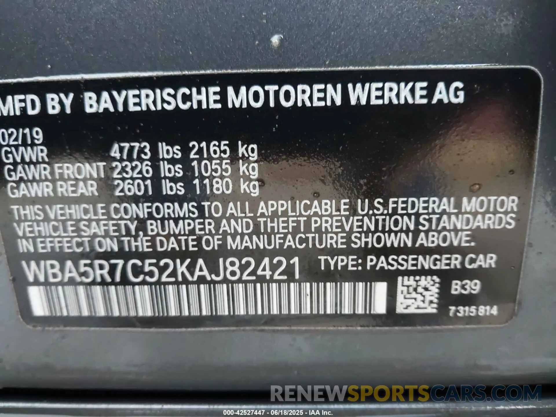 9 fotografías del automóvil dañado WBA5R7C52KAJ82421 BMW 330I 2019