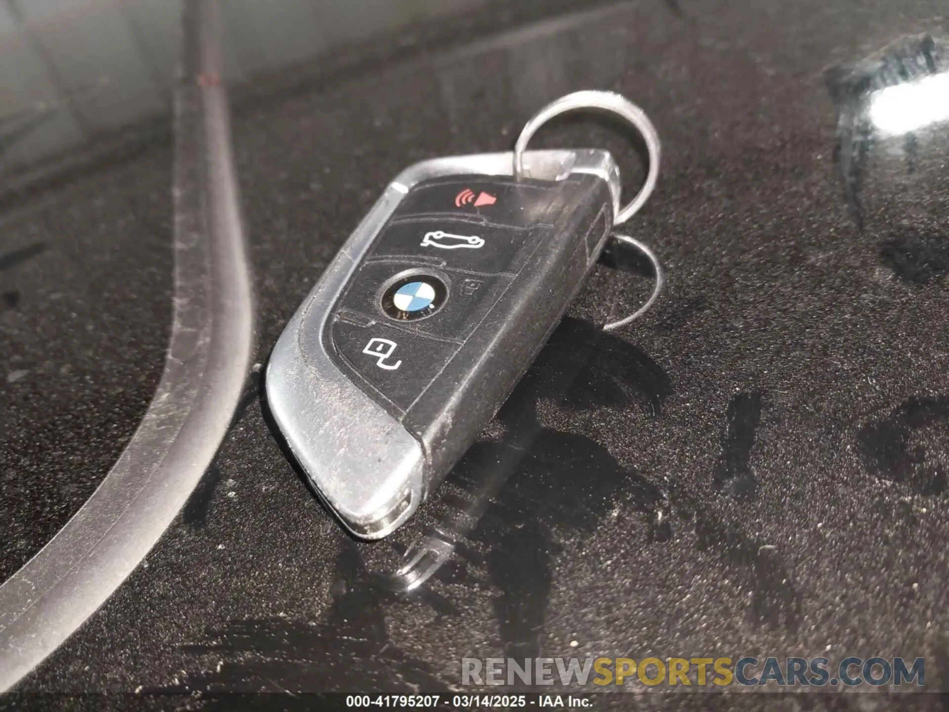 11 fotografías del automóvil dañado WBA5R7C52KAJ87697 BMW 330I 2019