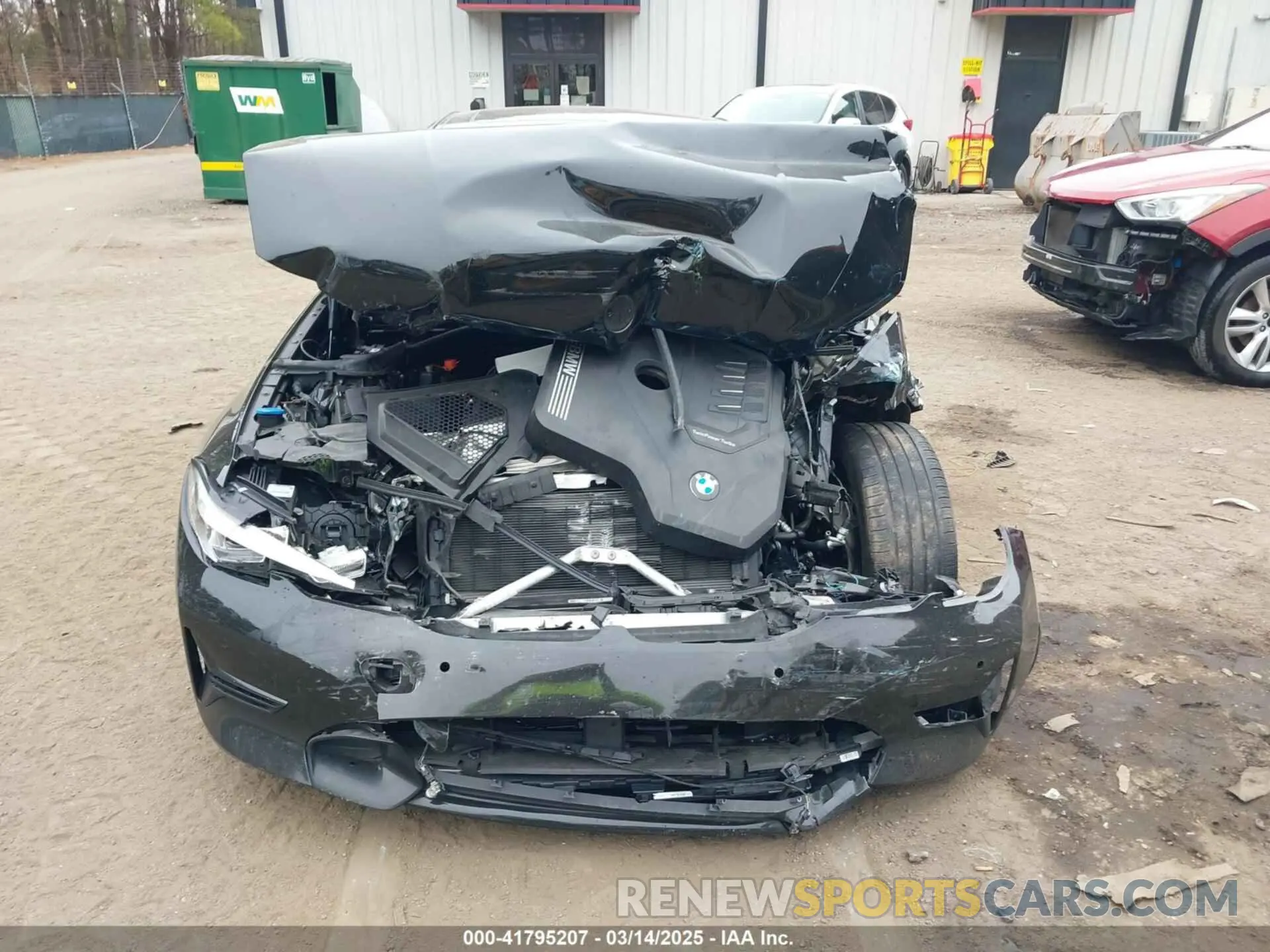 12 fotografías del automóvil dañado WBA5R7C52KAJ87697 BMW 330I 2019