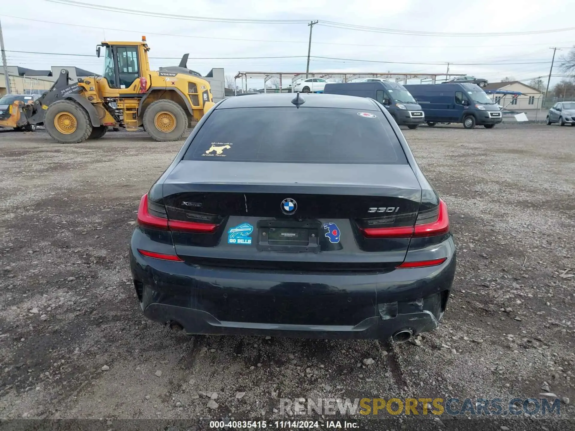 16 fotografías del automóvil dañado WBA5R7C53KFH15365 BMW 330I 2019