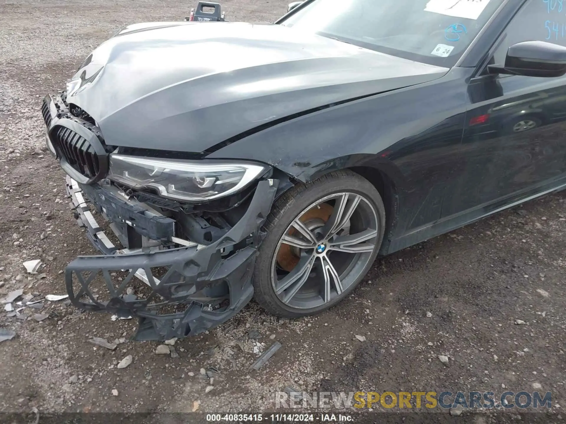 18 fotografías del automóvil dañado WBA5R7C53KFH15365 BMW 330I 2019