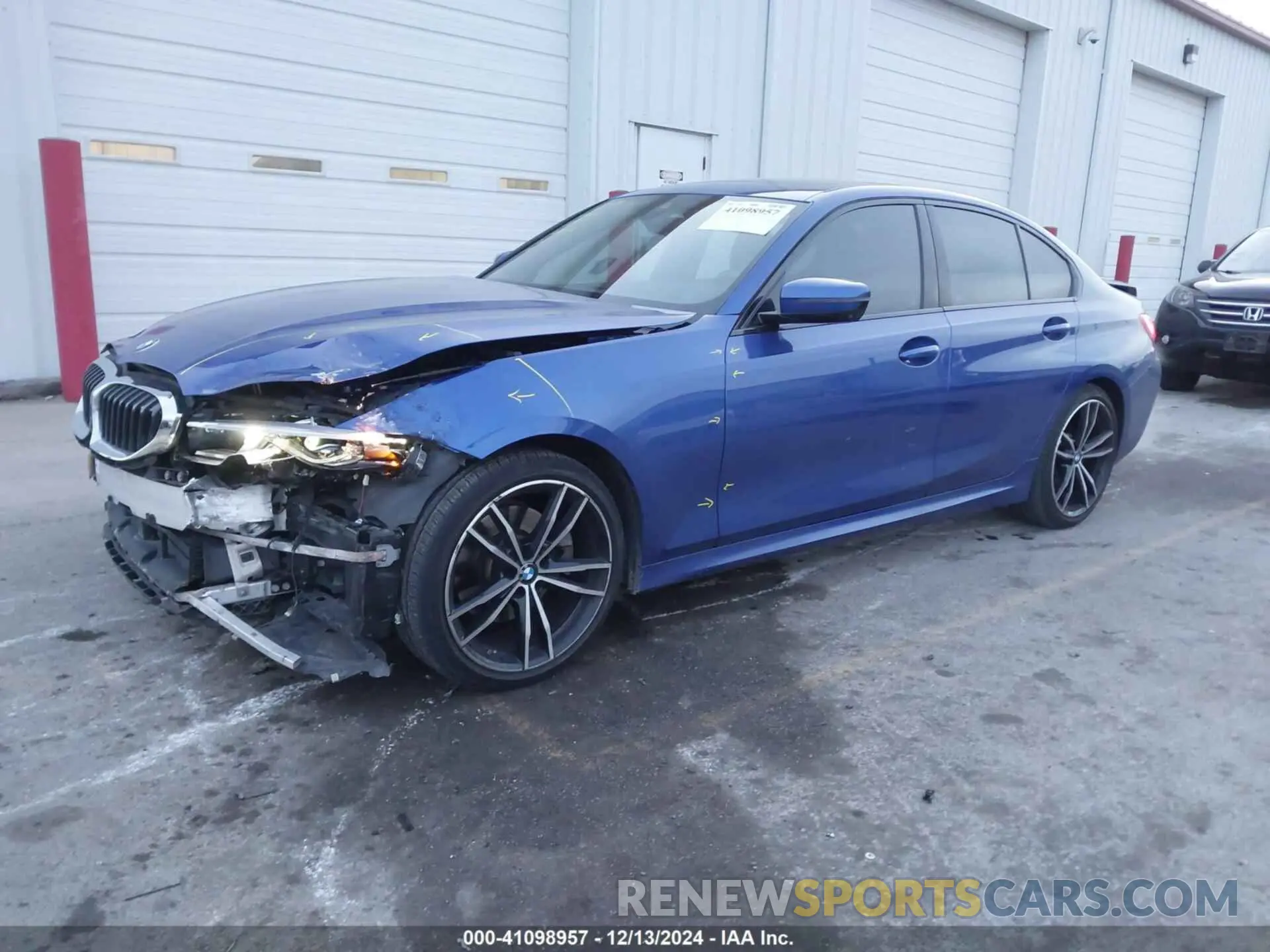 2 fotografías del automóvil dañado WBA5R7C55KAE82859 BMW 330I 2019