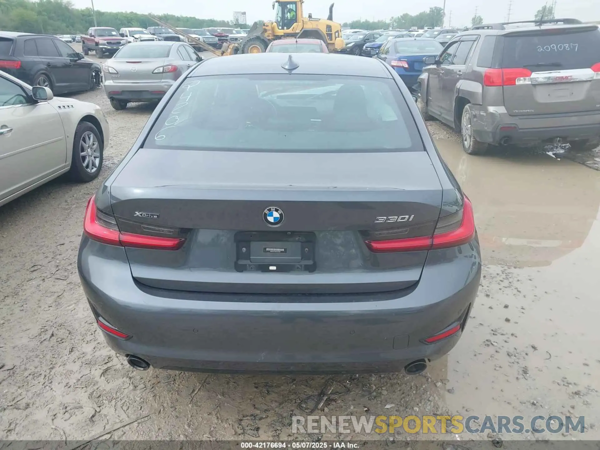 16 fotografías del automóvil dañado WBA5R7C56KFH24206 BMW 330I 2019