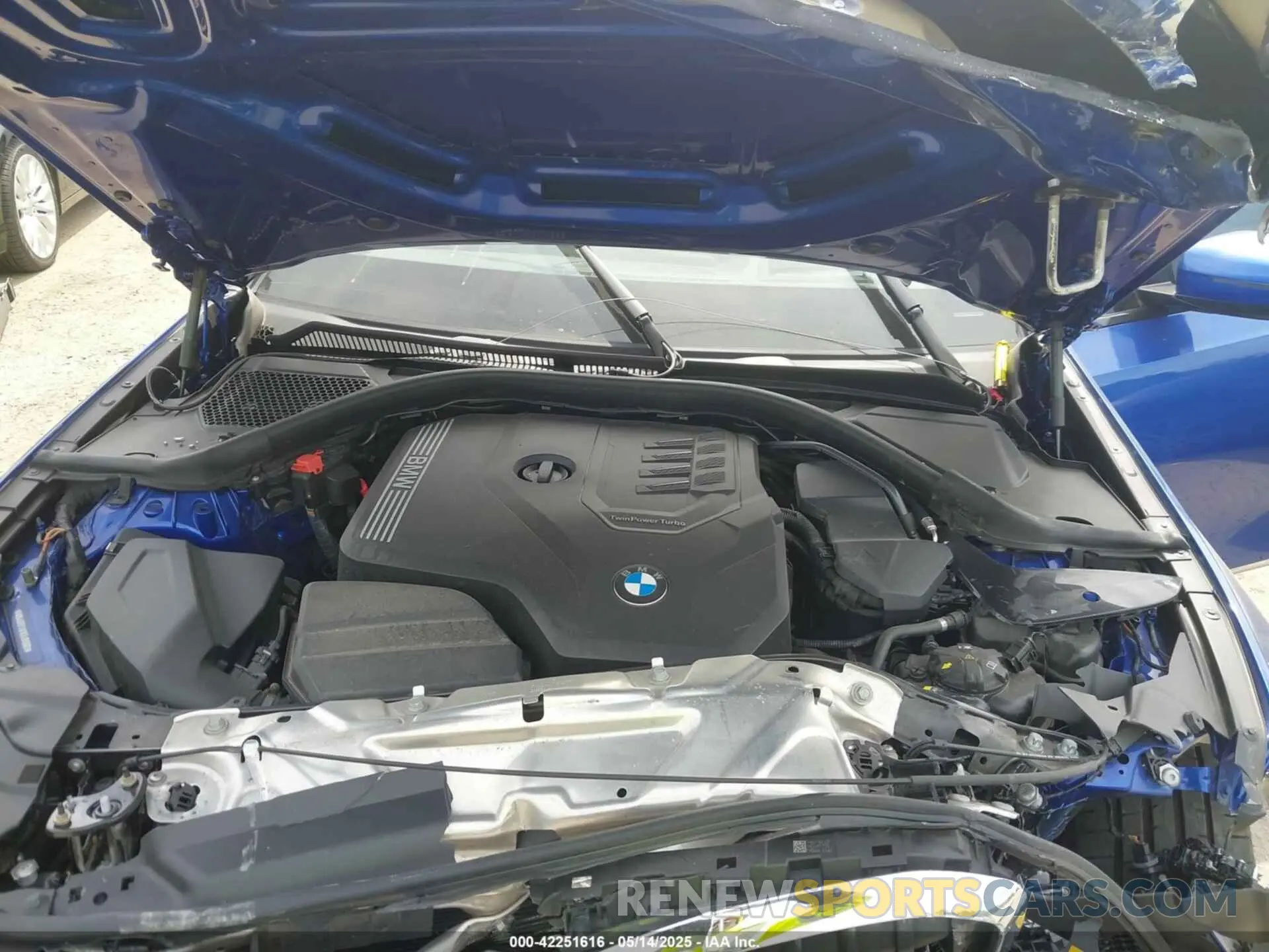 10 fotografías del automóvil dañado WBA5R7C57KAJ81832 BMW 330I 2019