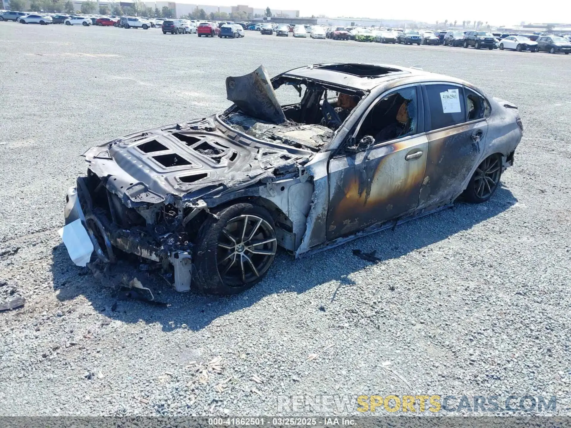 2 fotografías del automóvil dañado 3MW5R1J00L8B03958 BMW 330I 2020