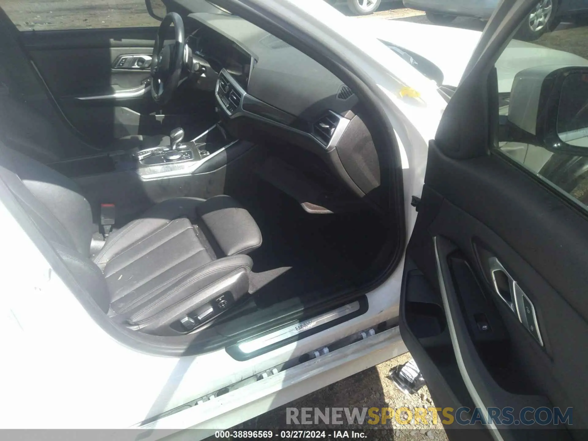 5 fotografías del automóvil dañado 3MW5R1J00L8B07721 BMW 330I 2020