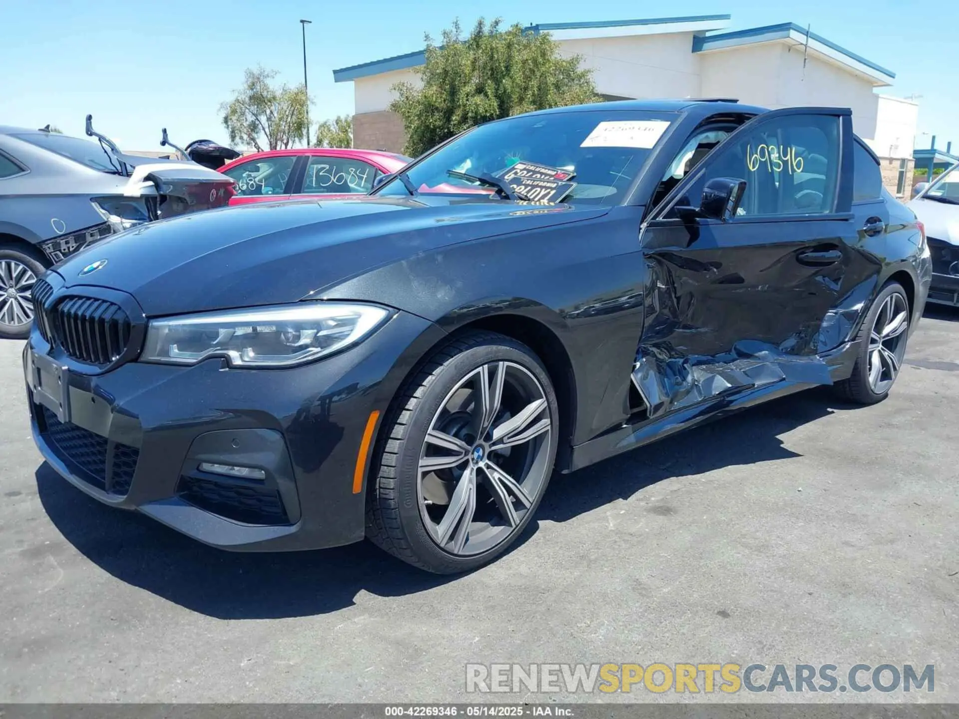 2 fotografías del automóvil dañado 3MW5R1J00L8B27239 BMW 330I 2020