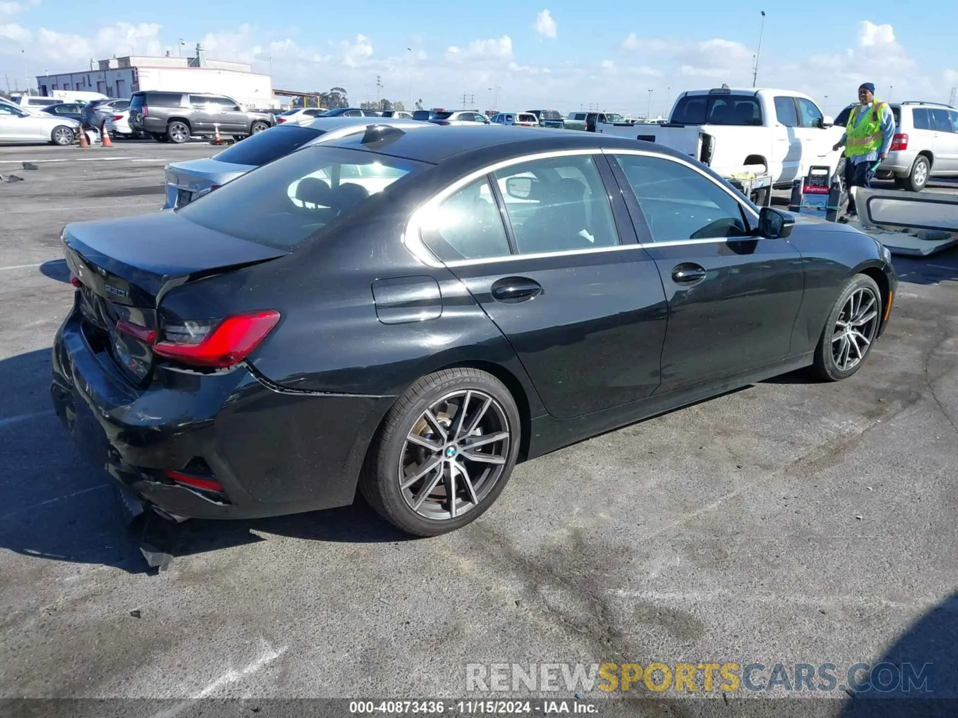 4 fotografías del automóvil dañado 3MW5R1J01L8B14418 BMW 330I 2020