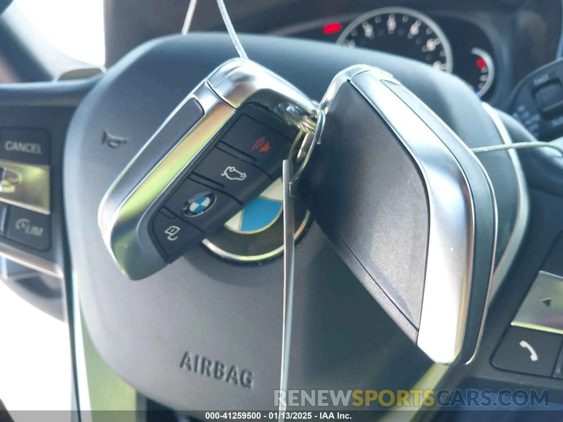 11 fotografías del automóvil dañado 3MW5R1J01L8B37164 BMW 330I 2020