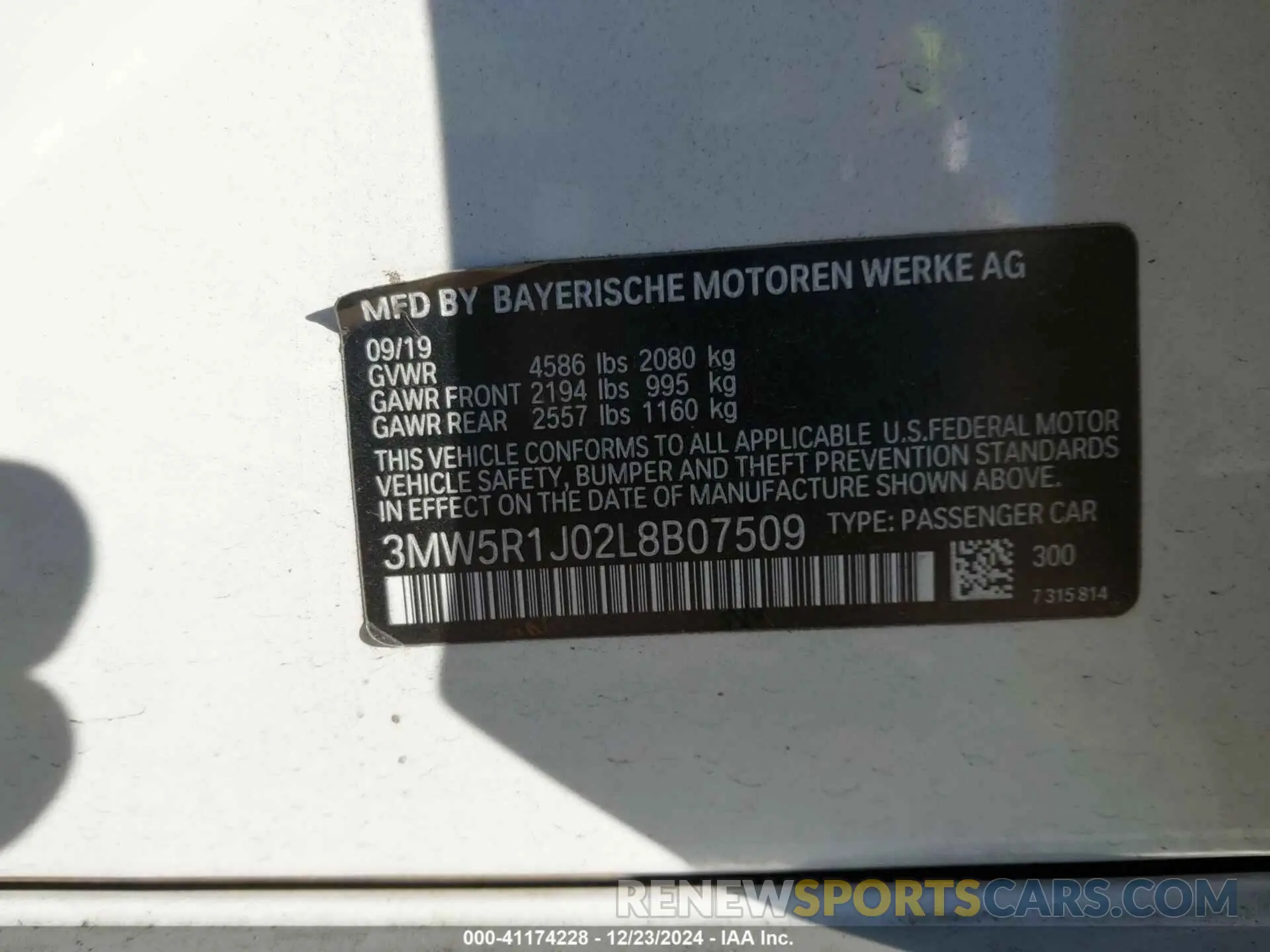 9 fotografías del automóvil dañado 3MW5R1J02L8B07509 BMW 330I 2020
