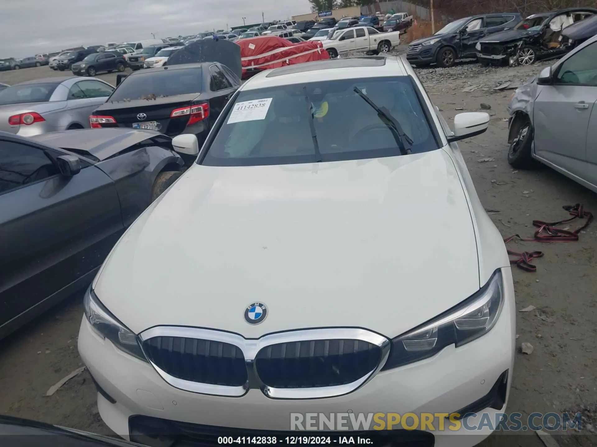 12 fotografías del automóvil dañado 3MW5R1J02L8B07932 BMW 330I 2020