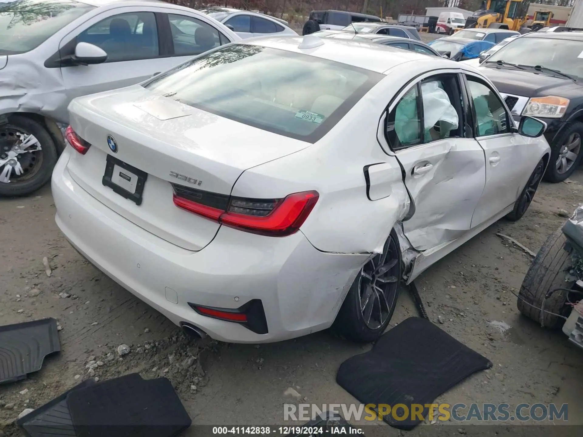 4 fotografías del automóvil dañado 3MW5R1J02L8B07932 BMW 330I 2020