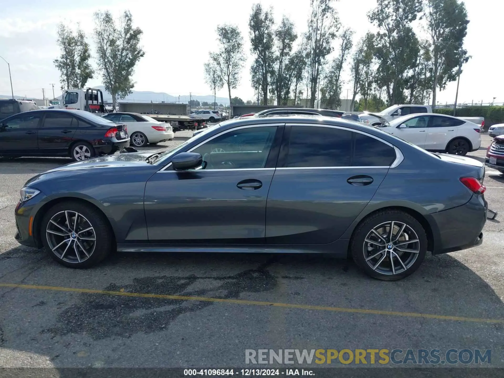 14 fotografías del automóvil dañado 3MW5R1J03L8B27767 BMW 330I 2020
