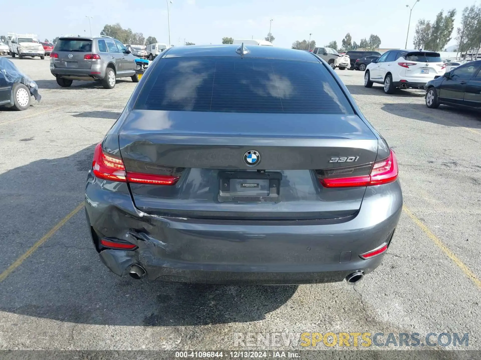 16 fotografías del automóvil dañado 3MW5R1J03L8B27767 BMW 330I 2020