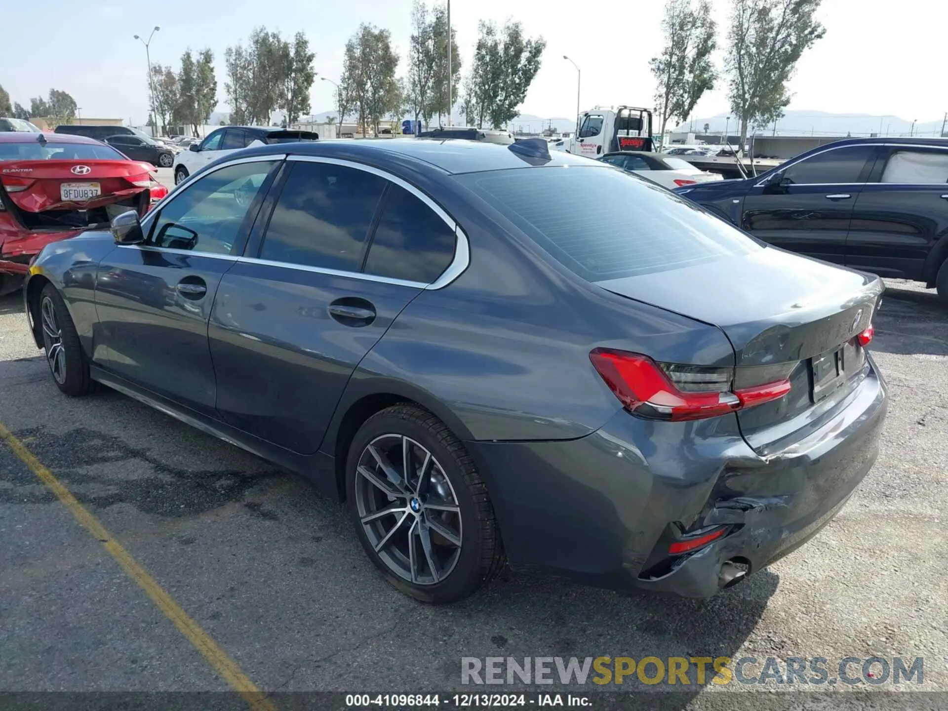 3 fotografías del automóvil dañado 3MW5R1J03L8B27767 BMW 330I 2020