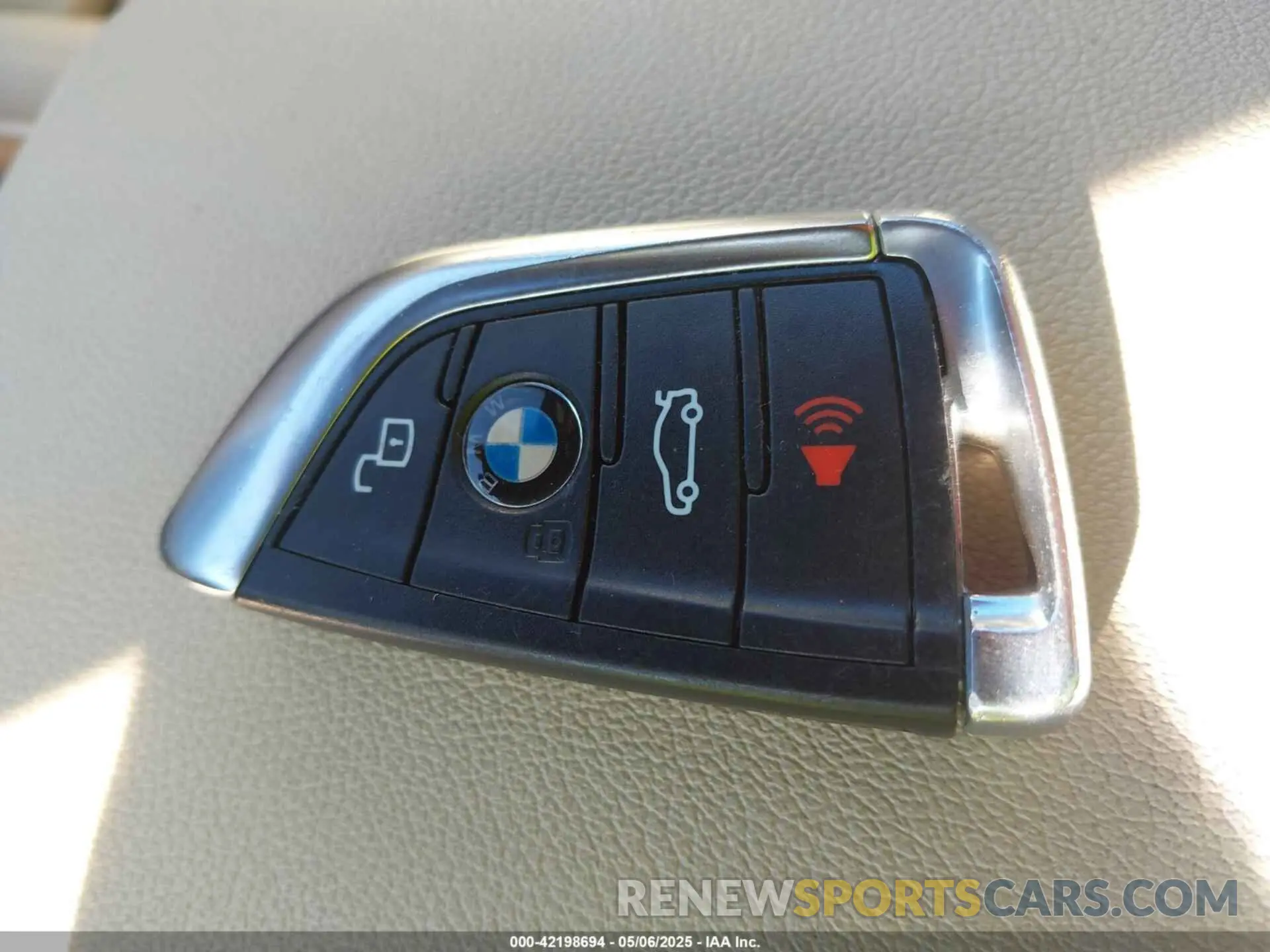 11 fotografías del automóvil dañado 3MW5R1J04L8B09942 BMW 330I 2020