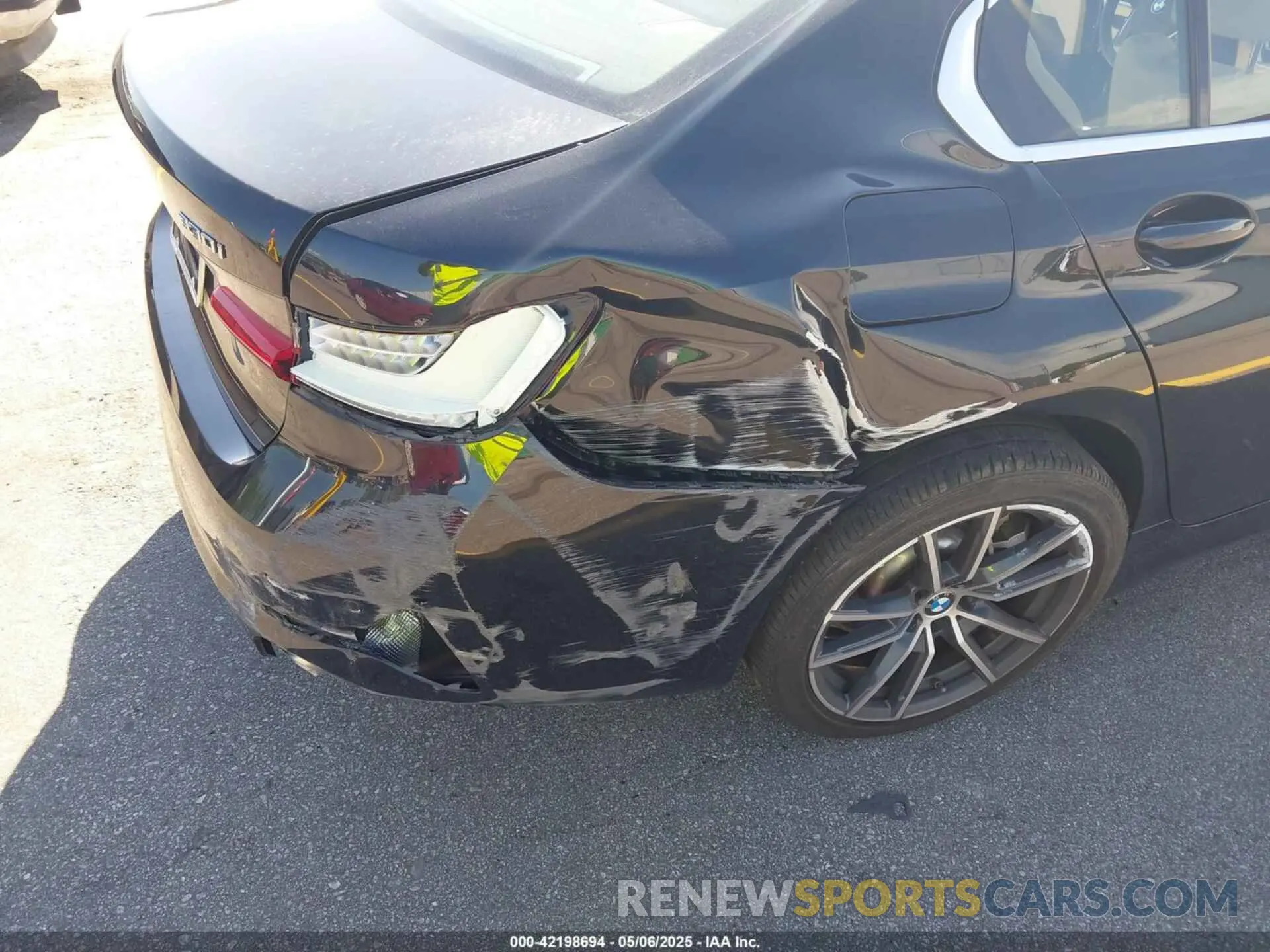 6 fotografías del automóvil dañado 3MW5R1J04L8B09942 BMW 330I 2020