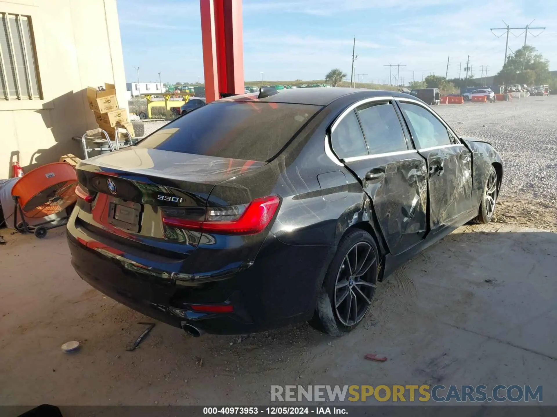 4 fotografías del automóvil dañado 3MW5R1J04L8B16423 BMW 330I 2020